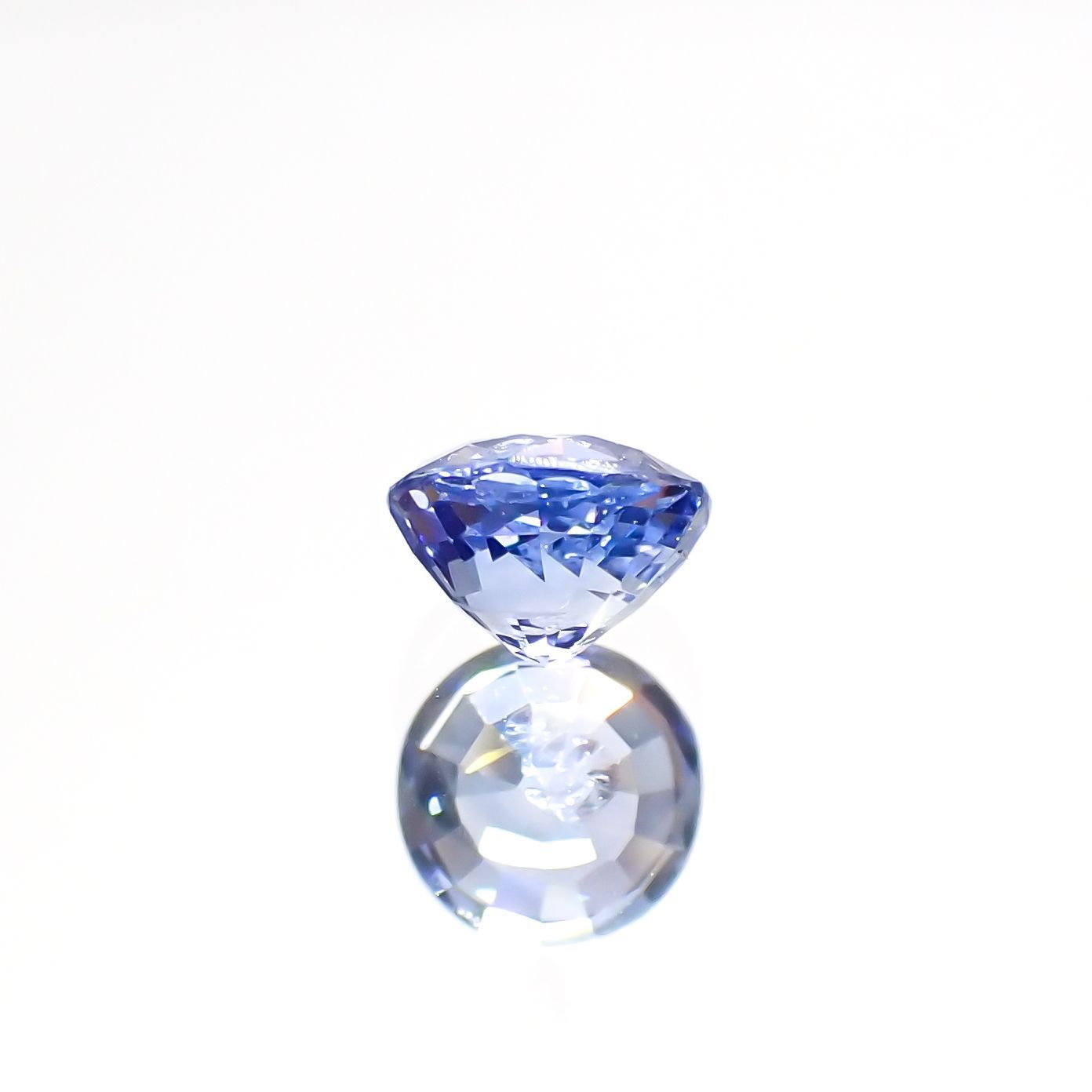 アイスブルーサファイア(宝石名サファイア)スリランカ/マダガスカル産 0.77ct 識別済[220515956]5.3x5.2mm前後