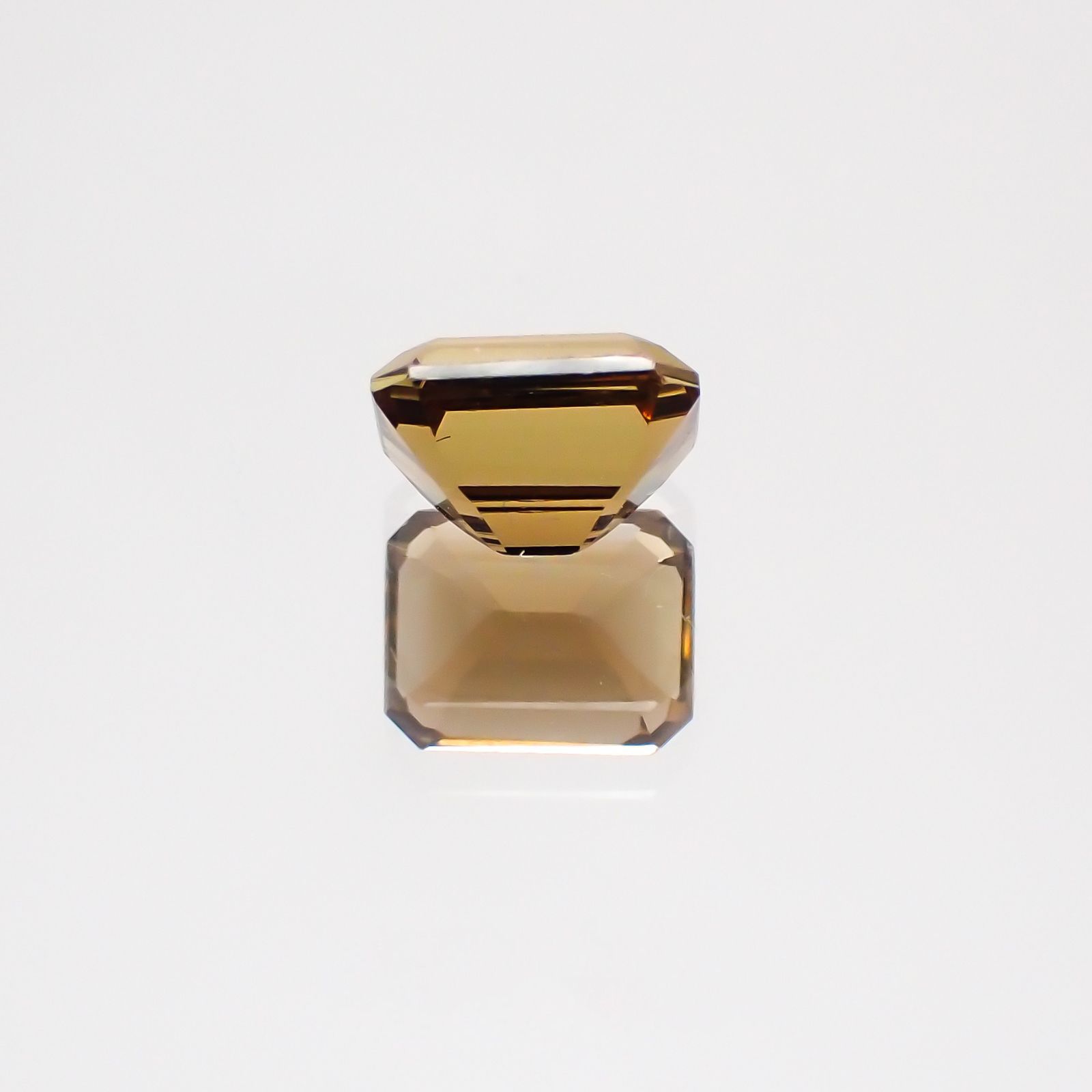エンスタタイト(宝石名エンスタタイト)タンザニア産 0.82ct 識別済[231124322]5.7x4.4mm前後