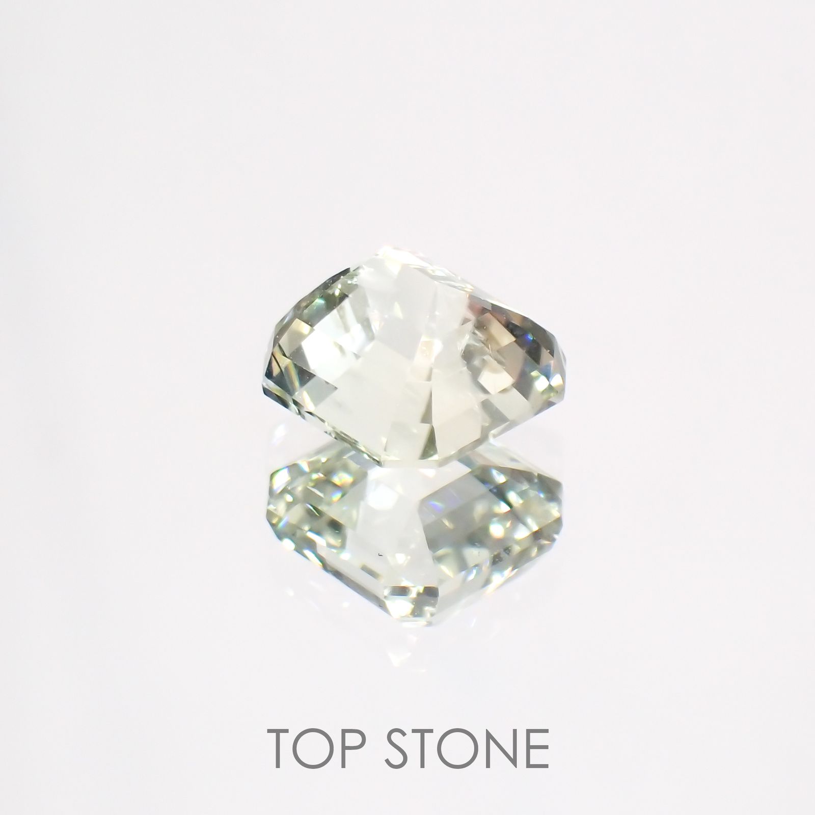 グリーンフロストルマリン(宝石名トルマリン) ルワンダ産 1.938ct ソ付(彩珠)[211013640]7.1×6.9mm前後