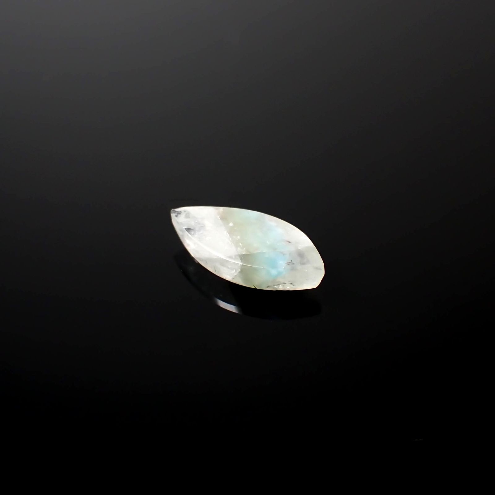 パライバクォーツ ブラジル産 3.58ct[240527406]16.7x7.9mm前後