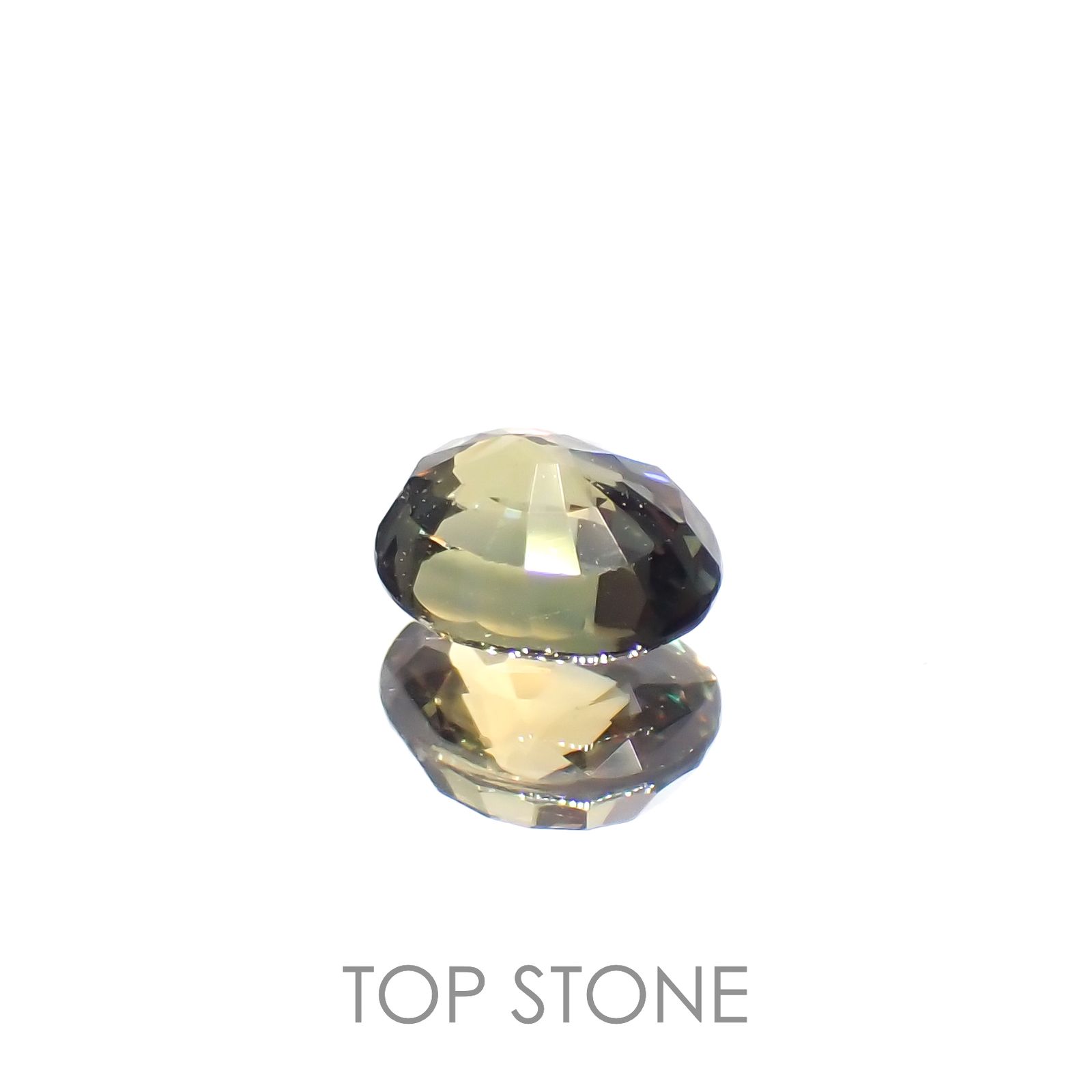 カラーチェンジサファイア非加熱(宝石名カラーチェンジ・サファイア)タンザニア産 0.55ct 識別済[230320837]5.1x4.4mm前後