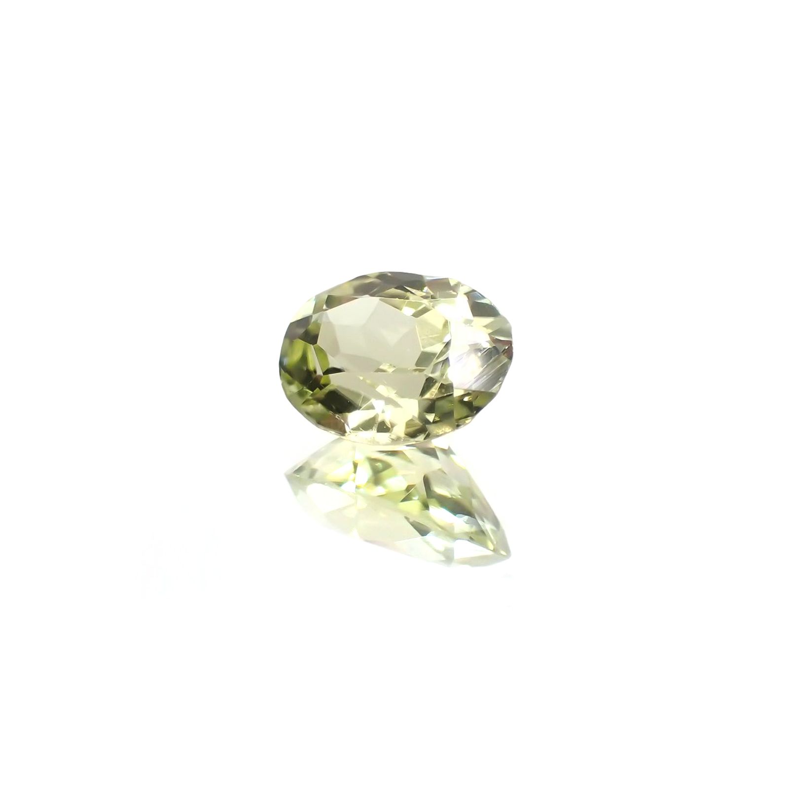 シリマナイト(宝石名シリマナイト) インド産 識別済 1.24ct / 7.9x6mm前後 [210810683]