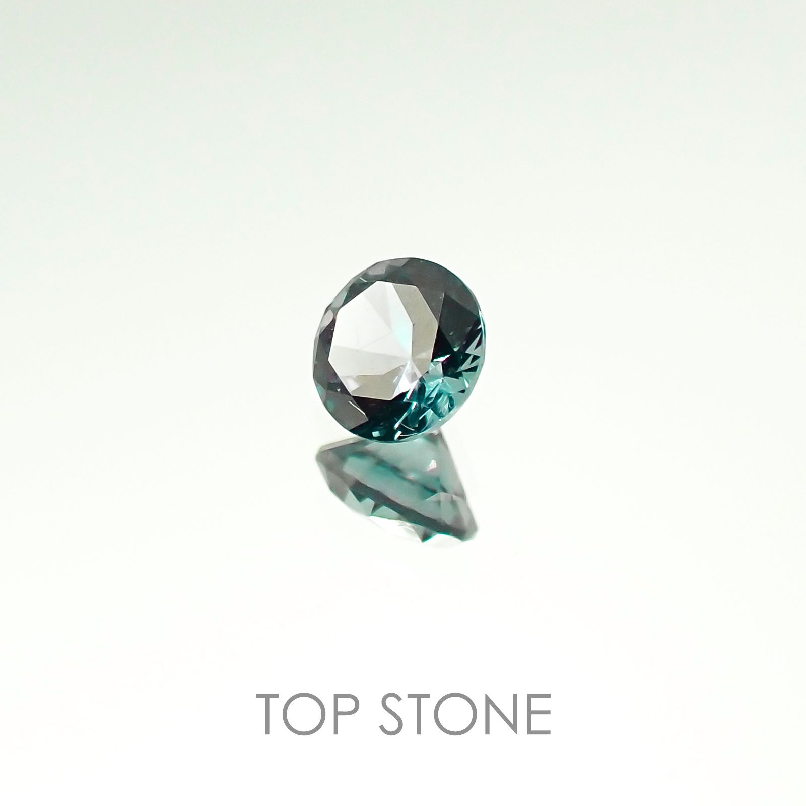 カラーチェンジガーネット(アレキタイプ) マダガスカル・ベキリー産 ルース 0.225ct[20106636]3.6×3.6mm前後