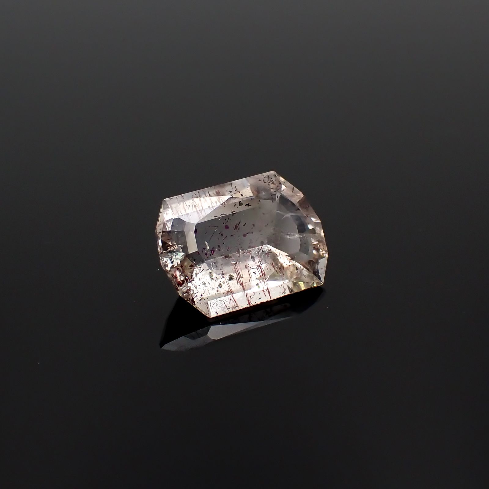 ◇カスタムカット◇ティンカーベルクォーツ(宝石名ピンク アベンチュリン・クォーツ)ブラジル産 3.49ct 識別済[231023688]12.4x8.8mm前後