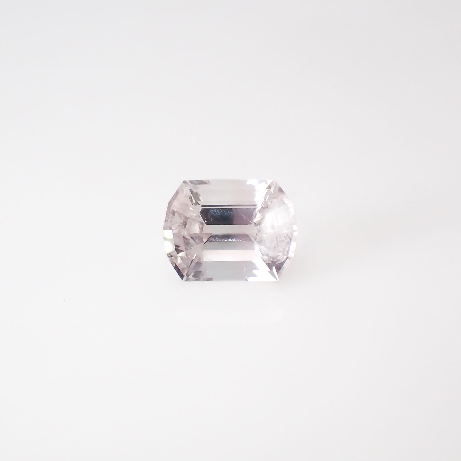 ◇カスタムカット◇ピンクエンジェルラダー マダガスカル産 4.26ct[240125428]11.3x8.5mm前後