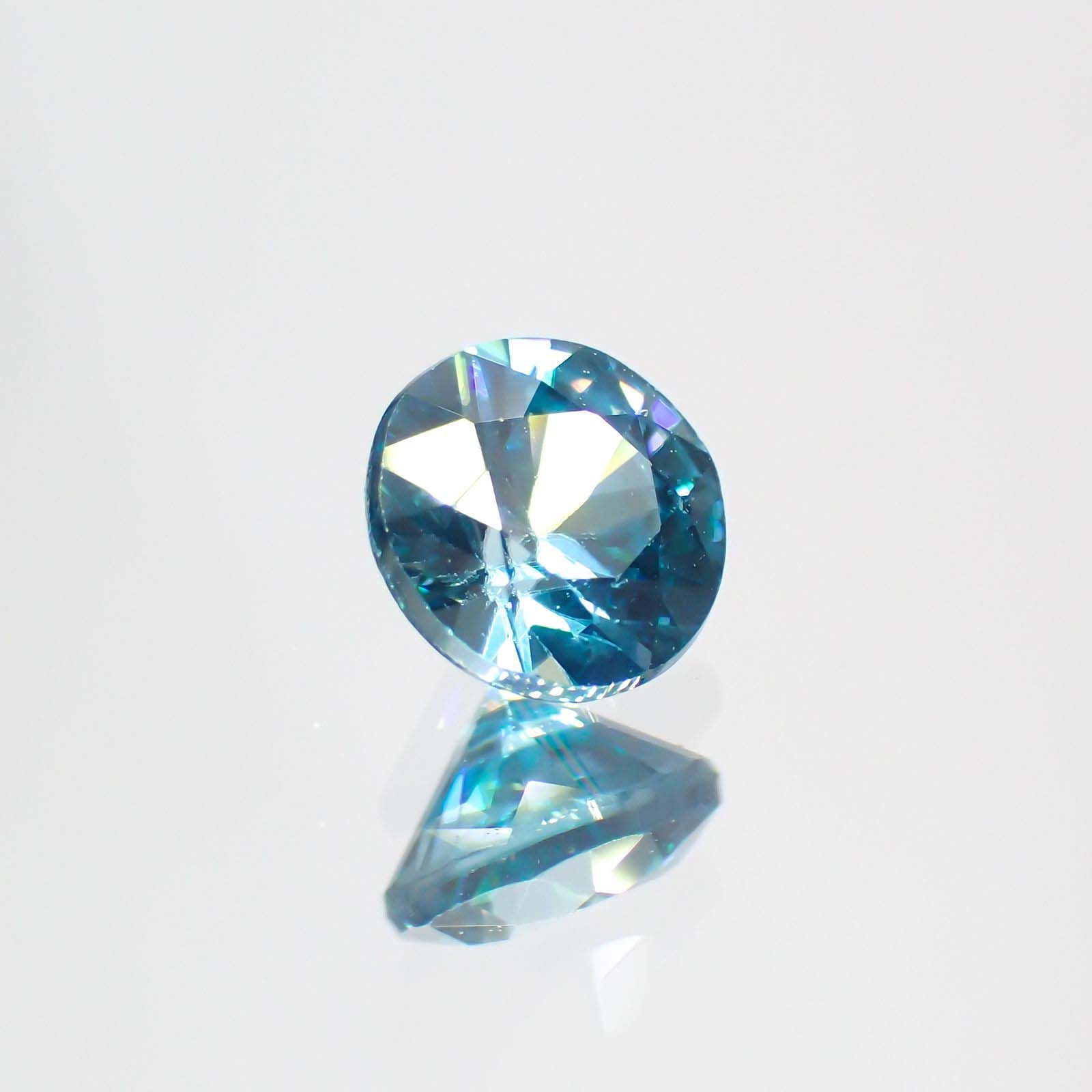 ブルージルコン(宝石名ジルコン) カンボジア産 0.77ct 識別済[211013447]5.1×5.1mm前後