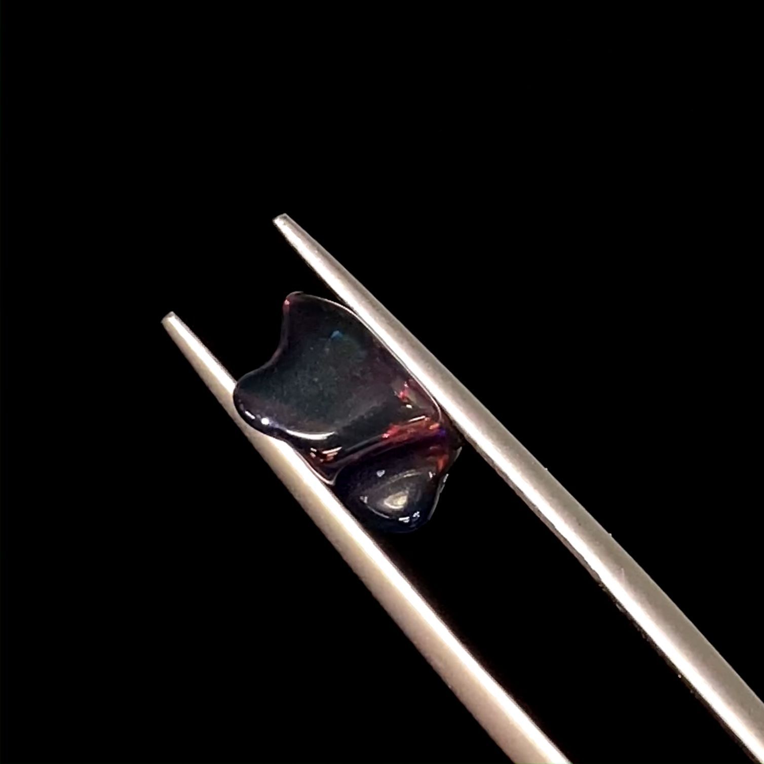 ◇バロック型◇ブラックオパール(宝石名オパール/加熱処理