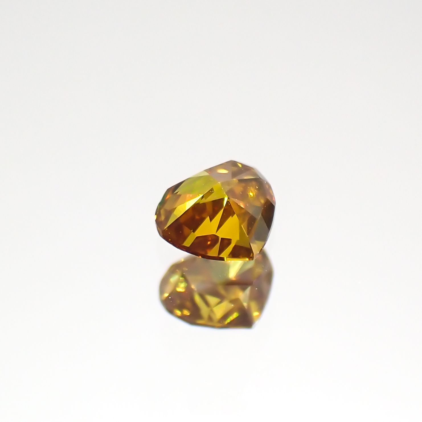 オレンジダイヤモンド SI-1 / FANCY DEEP YELLOW ORANGE(宝石名ダイアモンド) 0.143ct ソ付(CGL)[220115150]2.93x3.3mm前後