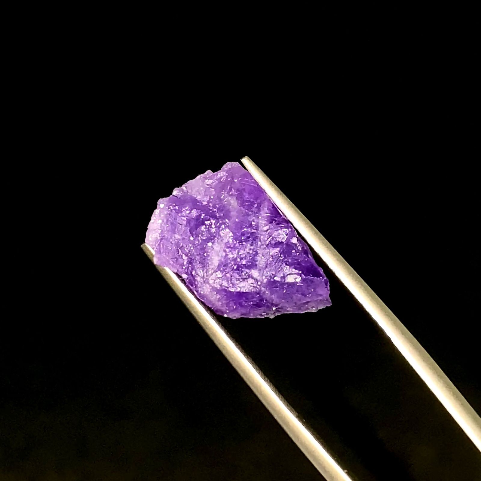 ハックマナイト原石 アフガニスタン産 7.83ct[220415672]17.3x12.6mm