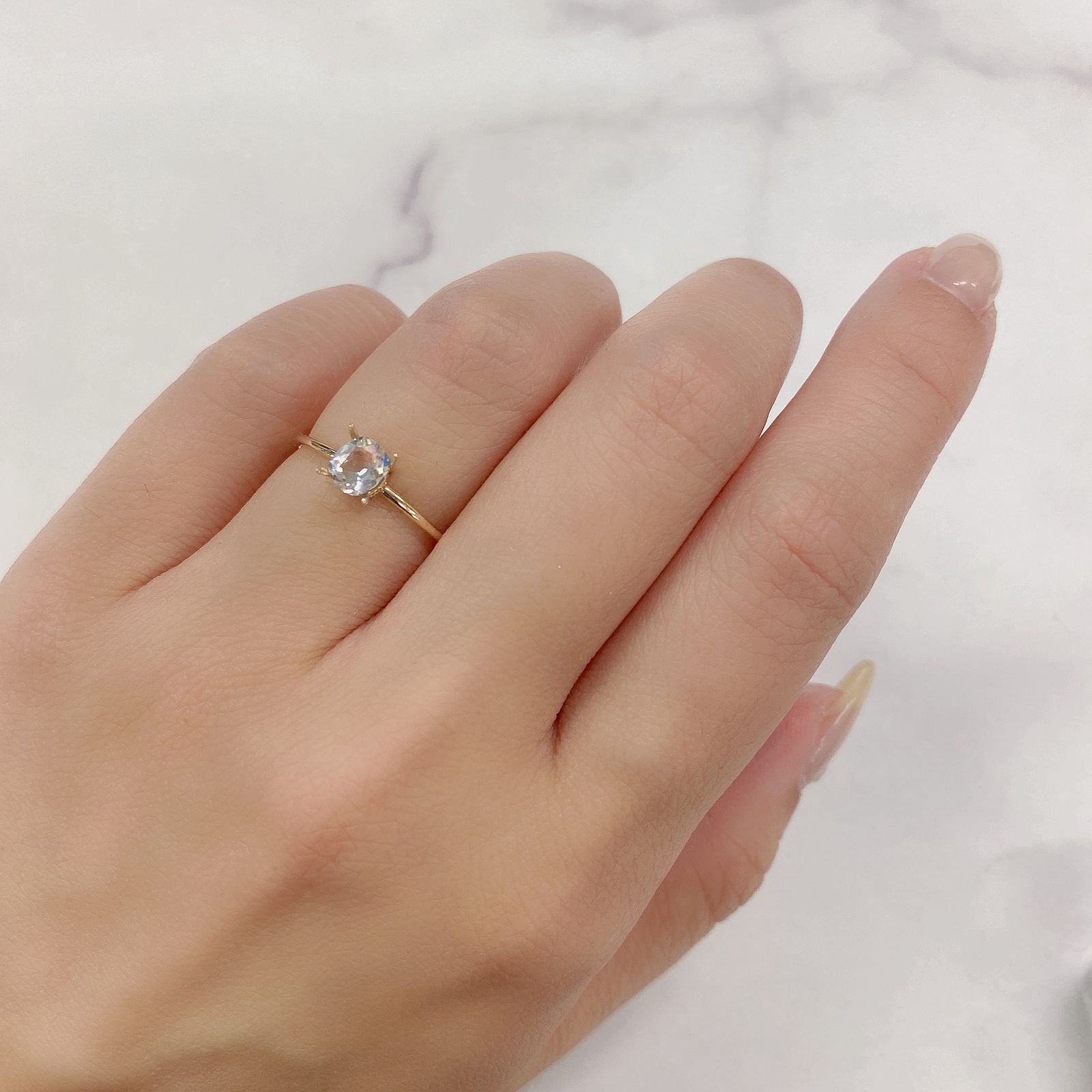 レインボームーンストーン(宝石名ラブラドライト)マダガスカル産 0.36ct 識別済[211113744]5.1x4.3mm前後