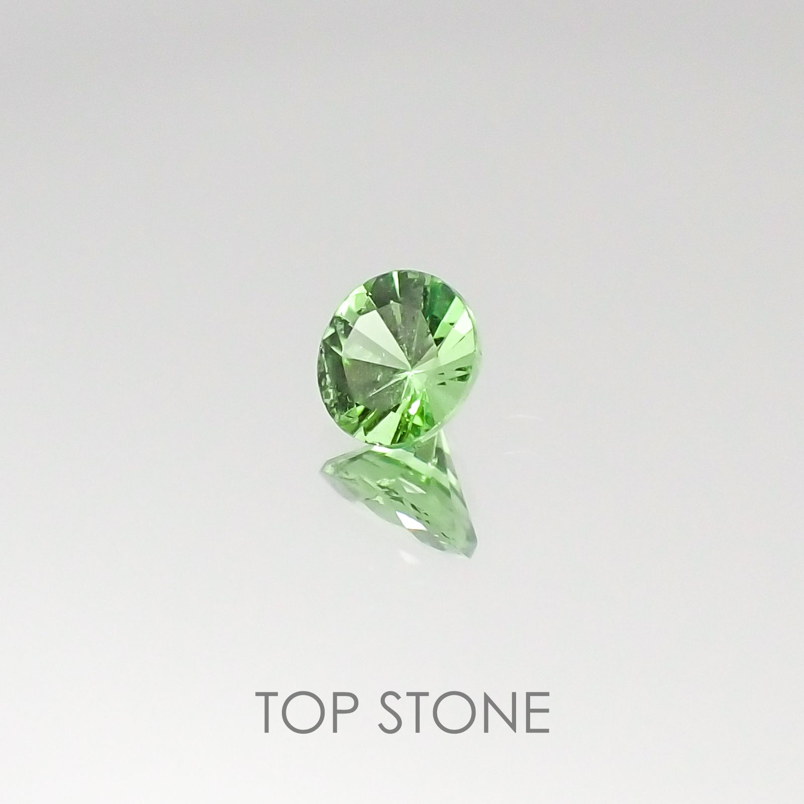 ミントガーネット タンザニア産 ルース 0.3ct[5519]4.1×4.1mm前後