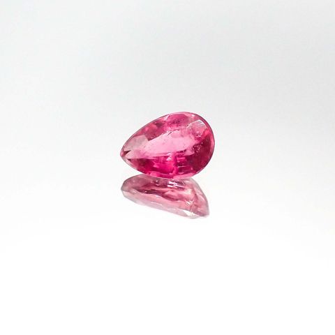 ピンクトルマリン(宝石名ピンク・トルマリン)ブラジル産 0.73ct 識別済[230722941]7.1x4.9mm前後