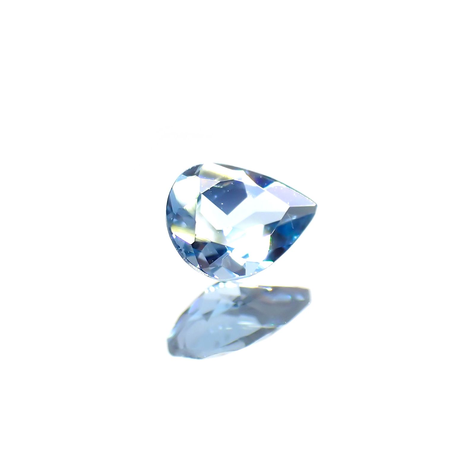 サンタマリアアクアマリン(宝石名アクアマリン) ブラジル産 0.18ct 識別済[210812640]4.9×3.7mm前後