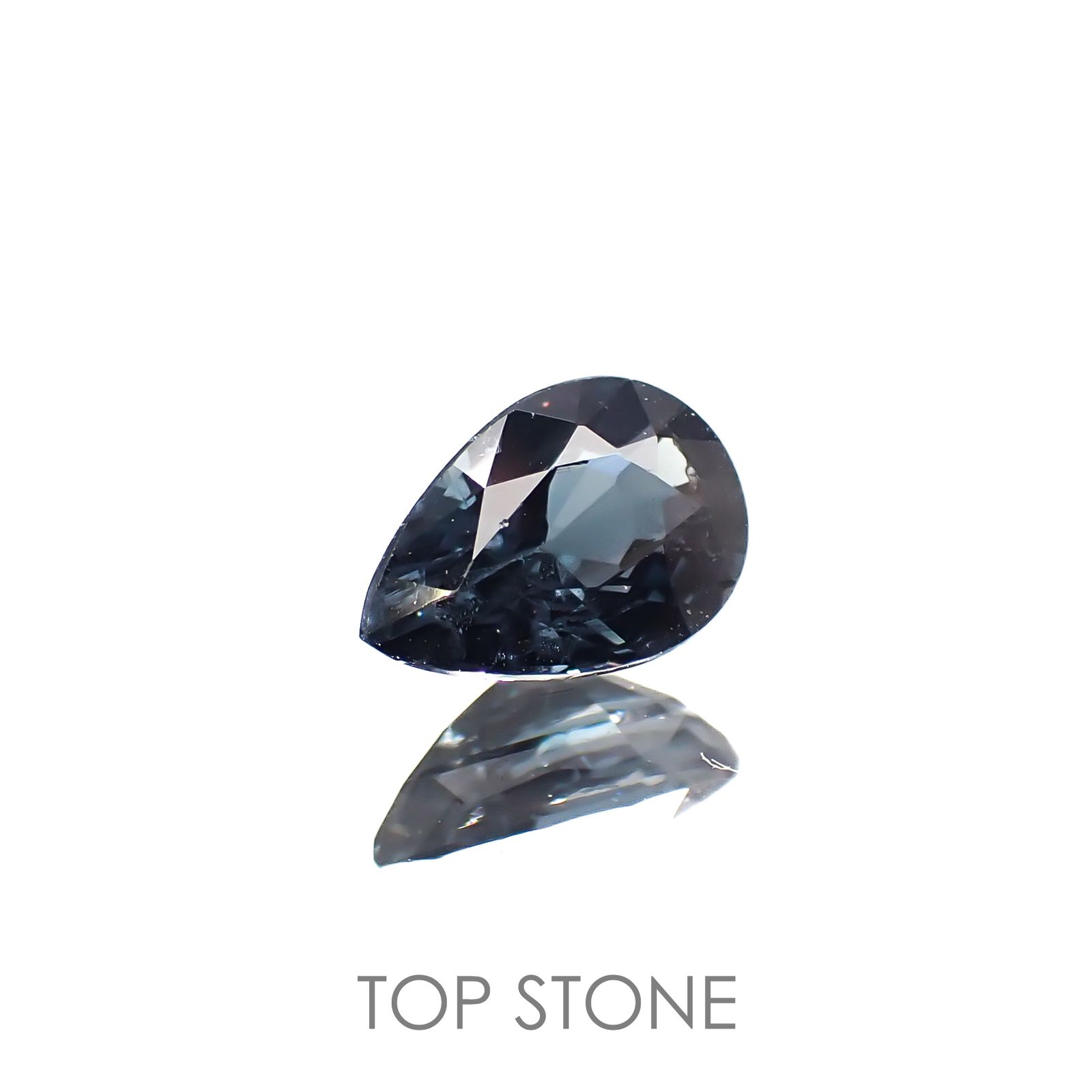 カラーチェンジガーネット アレキタイプ(宝石名ガーネット)マダガスカル・ベキリー産 0.80ct 識別済[220716947]6.8x4.6mm前後