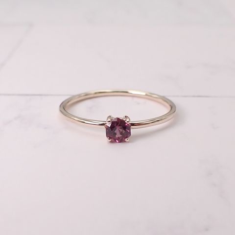 リング空枠：石留め▶パープリッシュピンクスピネル（お客様製作例）