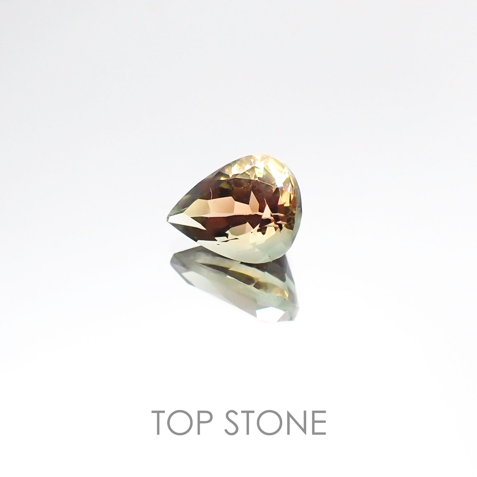 バイカラーオレゴンサンストーン アメリカ産 ルース 1.15ct[20106326]8.1×6.1mm前後