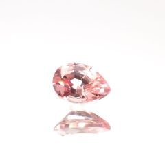 パパラチャサファイア(宝石名サファイア/別名パパラチャ・サファイア)スリランカ産 0.068ct ソ付(日独)[221219640]3.02x2.11mm前後
