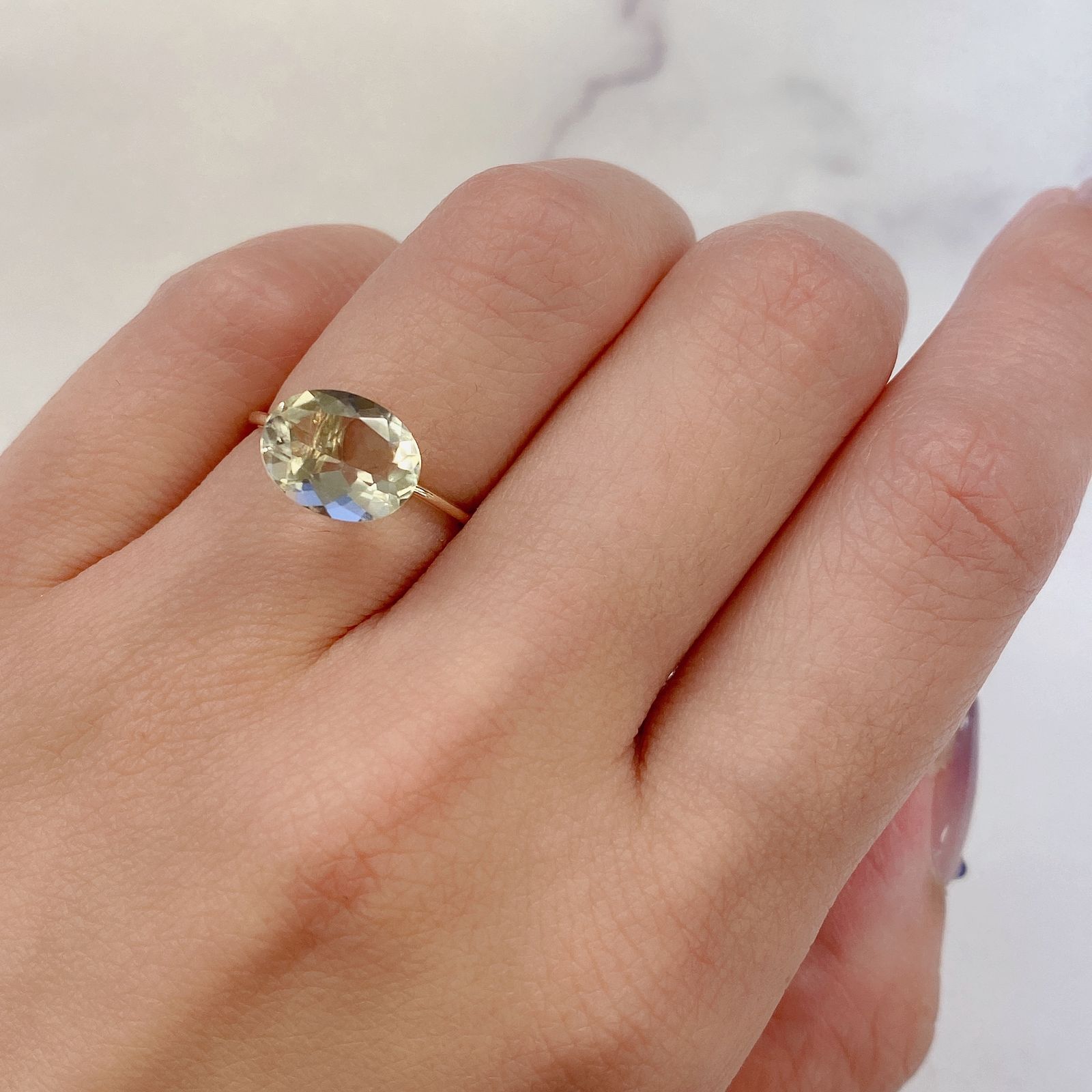 リビアングラス(宝石名インパクトガラス(衝撃溶融ガラス))エジプト・リビア砂漠産 1.77ct 識別済[211213787]10.2x8mm前後