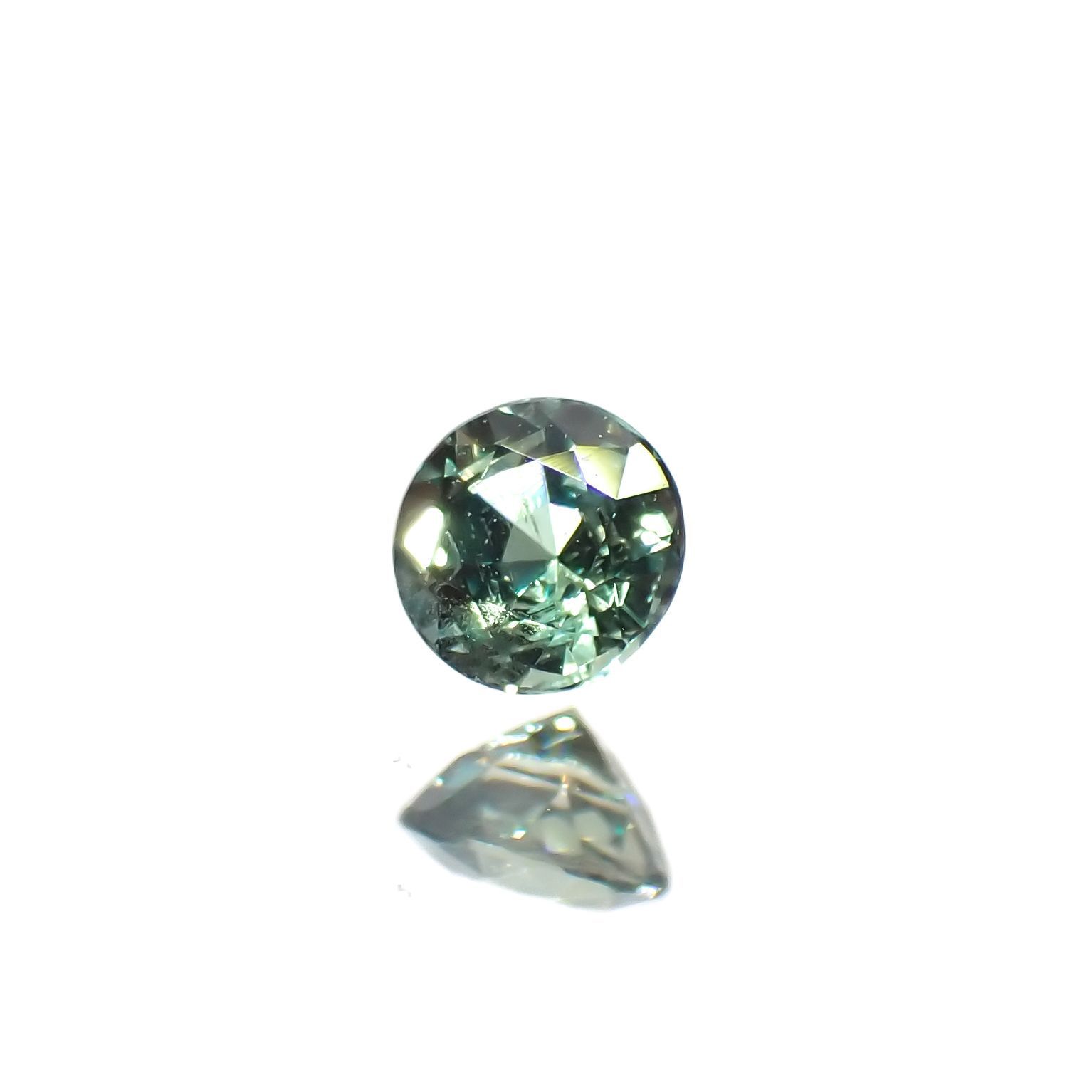 アレキサンドライト(宝石名アレキサンドライト)ブラジル産/EmeraldMains社製 0.141ct ソ付(彩珠)[220516023]3x3mm前後