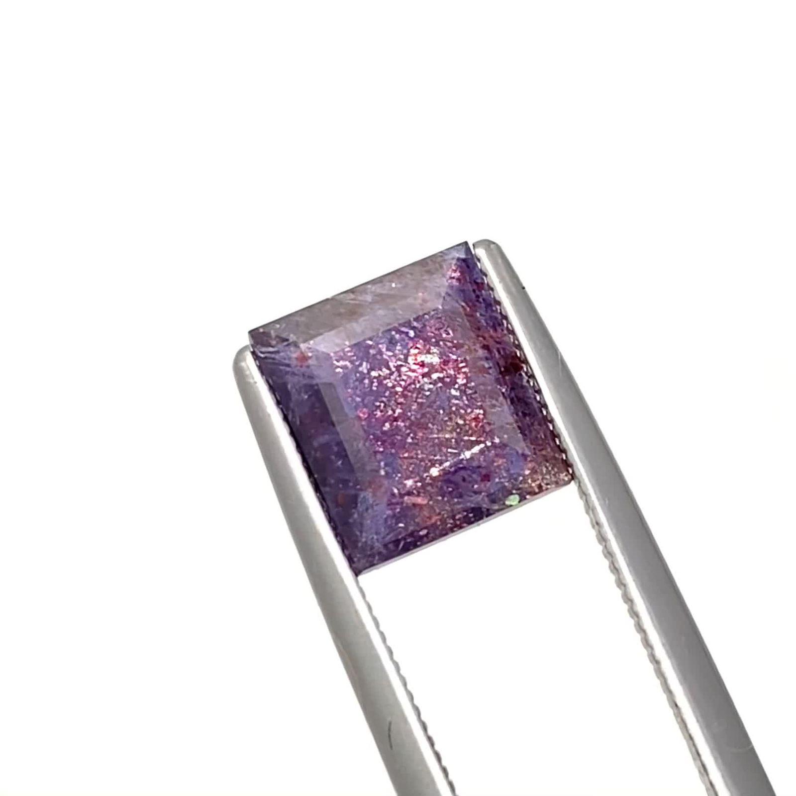 ブラッドショットアイオライト インド産 1.89ct [241129461]8.2x7.4mm