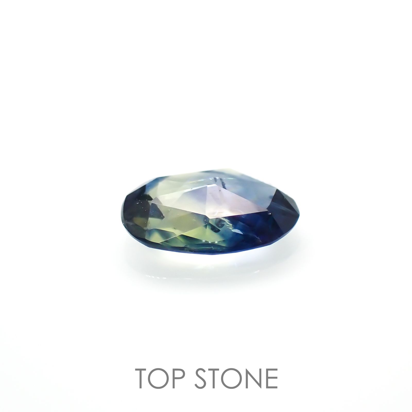 ◇ローズカット◇バイカラーサファイア(宝石名バイカラー・サファイア) マダガスカル産 0.56ct 識別済[210913206]6.5×5.2mm前後