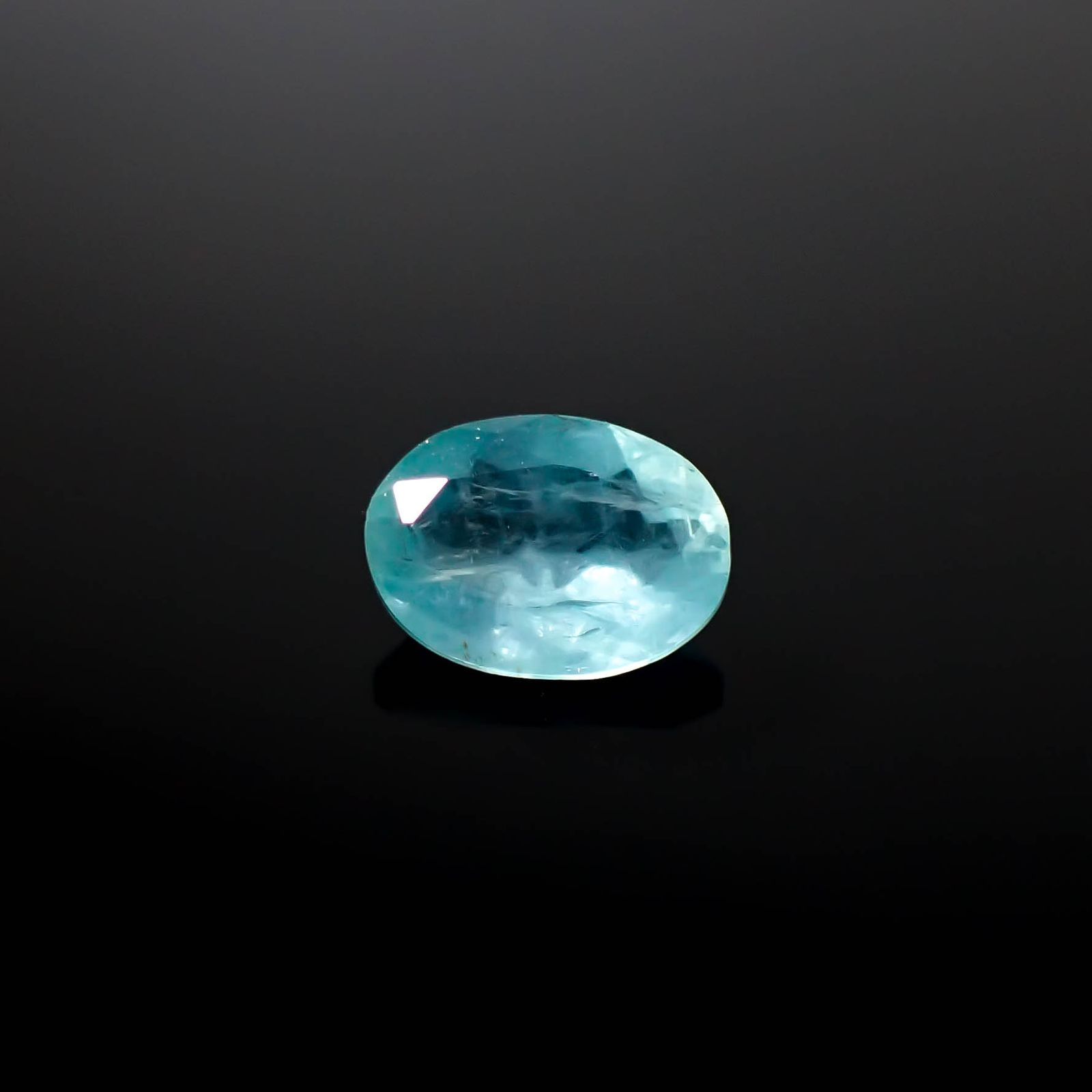 グランディディエライト マダガスカル産 0.66ct [250129771]6.9x5mm前後