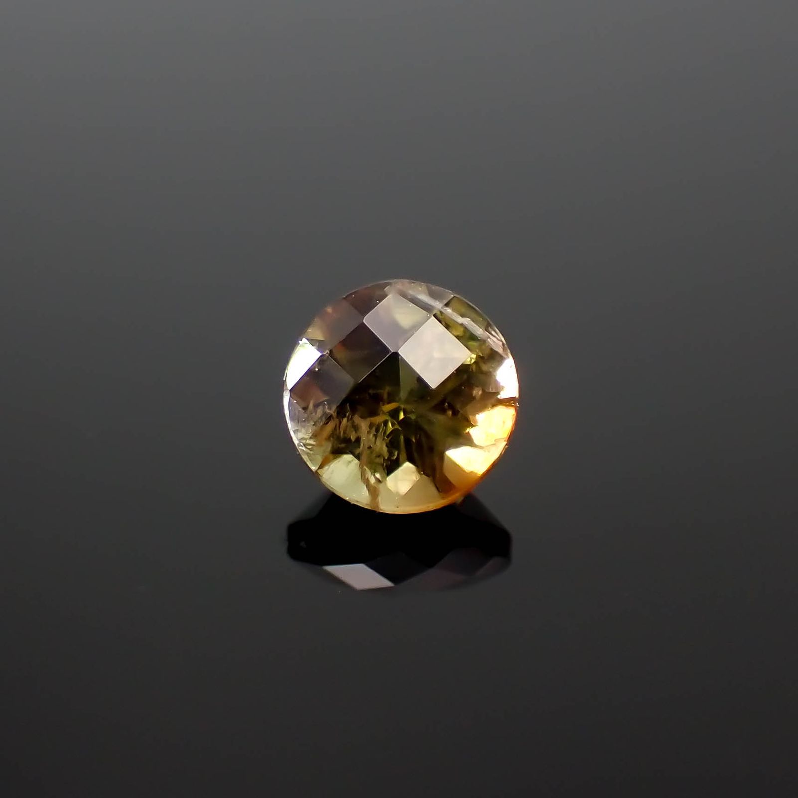 ◇チェッカーカット◇アンダリュサイト スリランカ/マダガスカル産 0.54ct[240226133]4.9x4.9mm前後