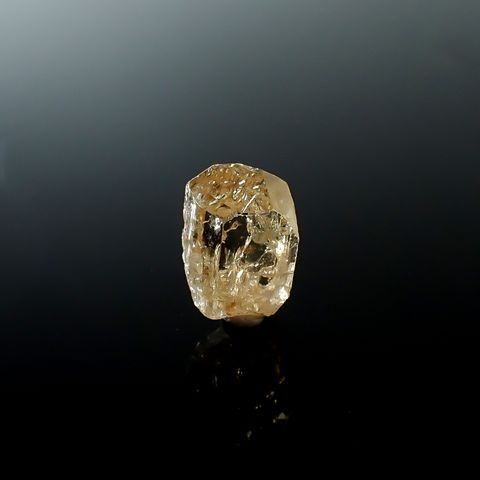 インペリアルトパーズ 原石 ザンビア産 11.02ct / 14.8x11mm前後 [250730935]