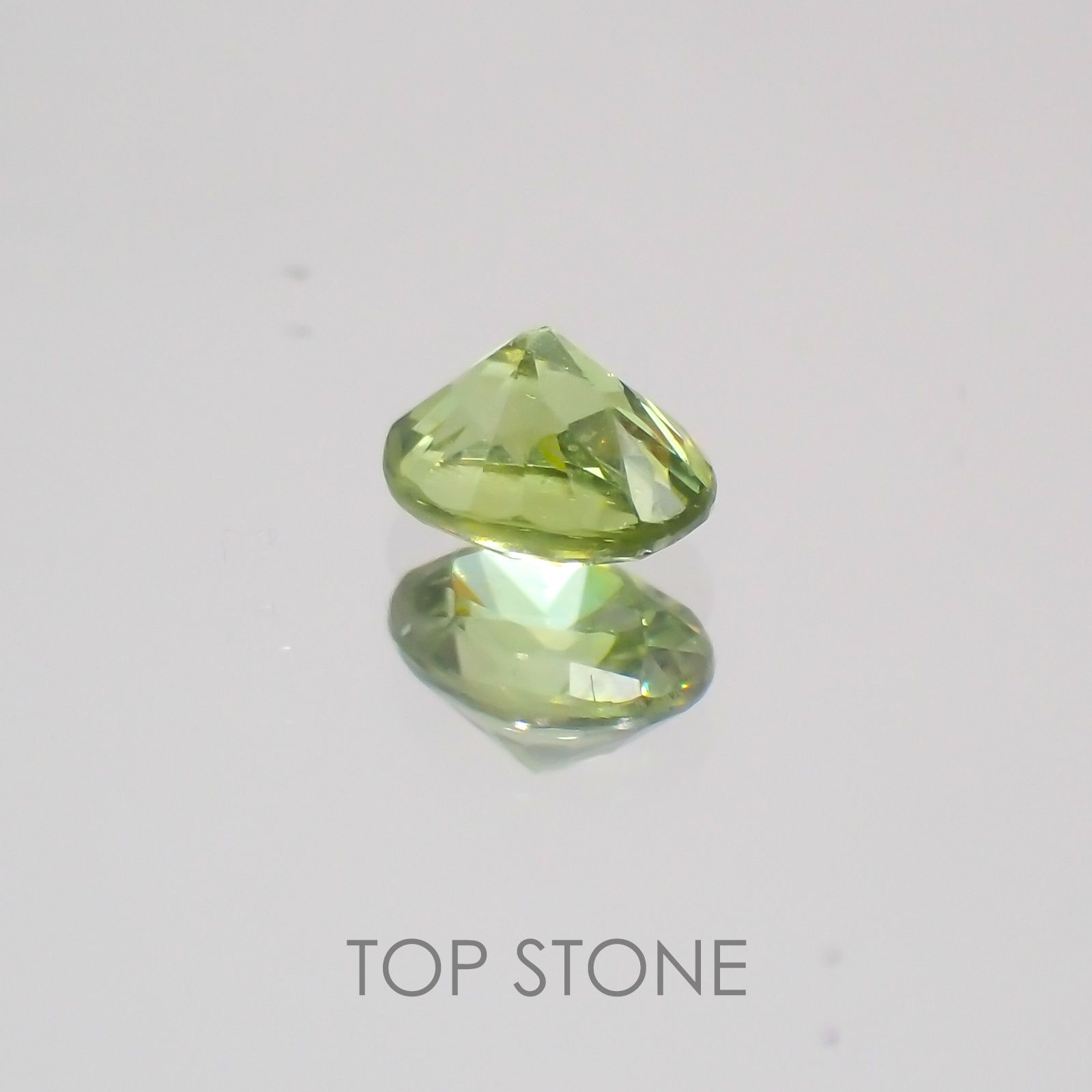 デマントイドガーネット ナミビア産 ルース 0.23ct[21029895]4×3mm前後