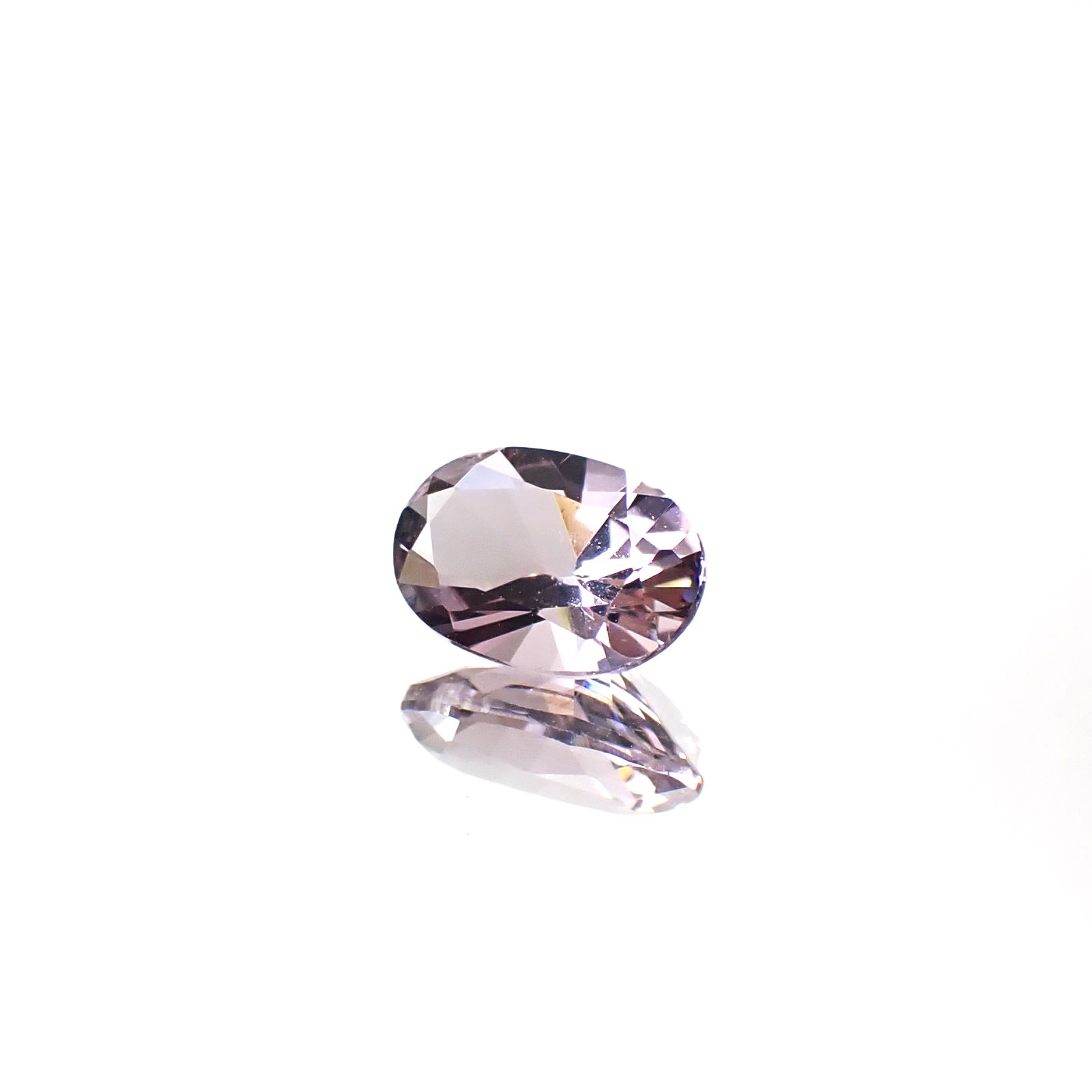 マリアライト(宝石名スキャポライト)スリランカ産 0.75ct 識別済[250330051]7.4x5mm前後
