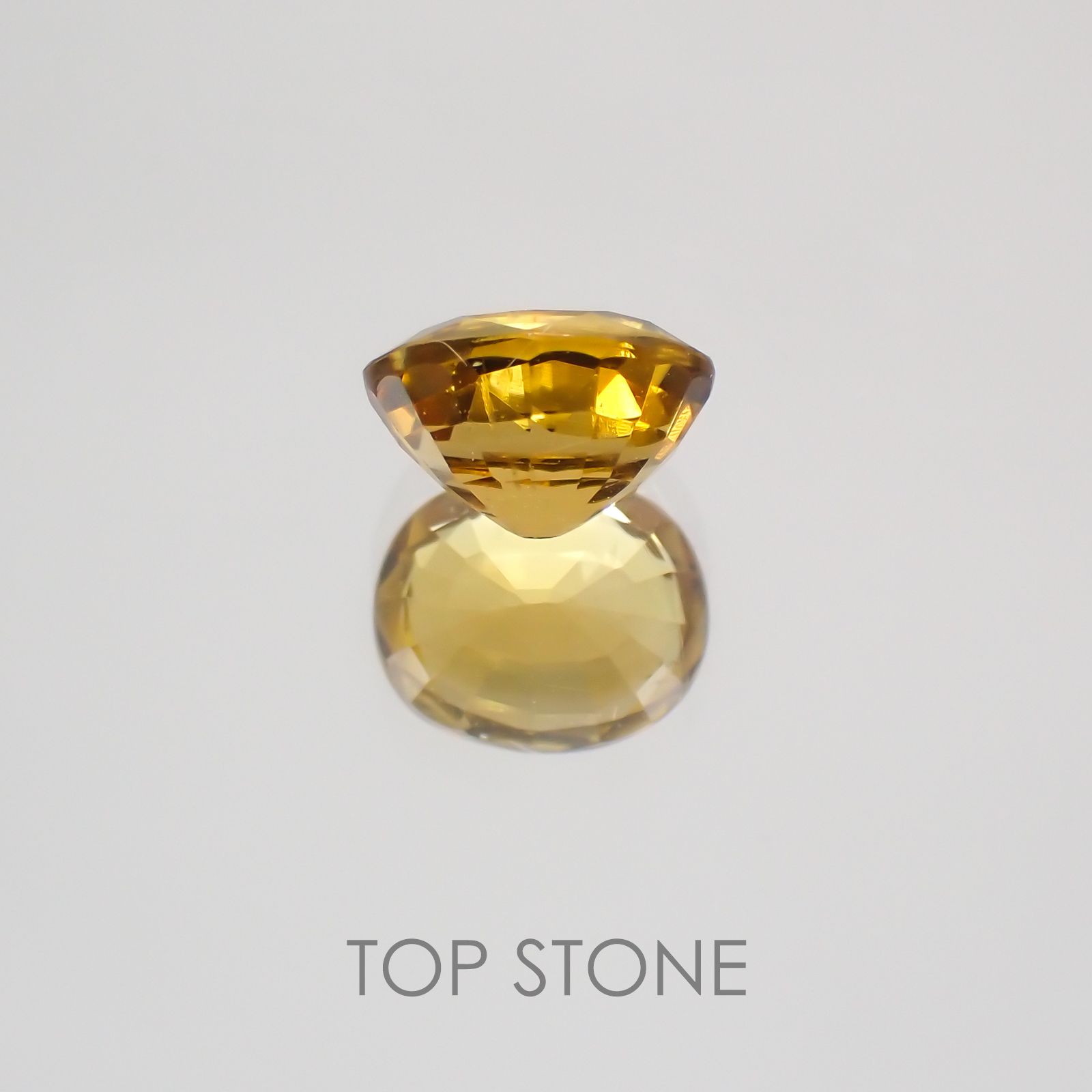 コンドロダイト  ソーティング付き パキスタン産 ルース 0.597ct[21059605]5.5×4.5mm前後