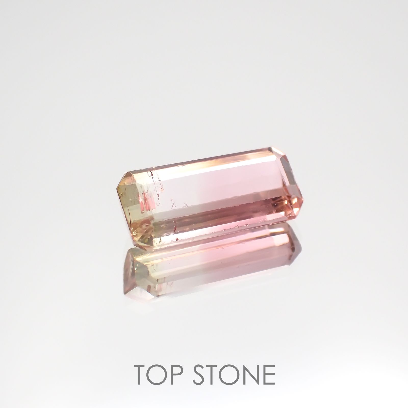 バイカラートルマリン(宝石名トルマリン)アフガニスタン産 2.46ct 識別済[221018922]12x5.4mm前後