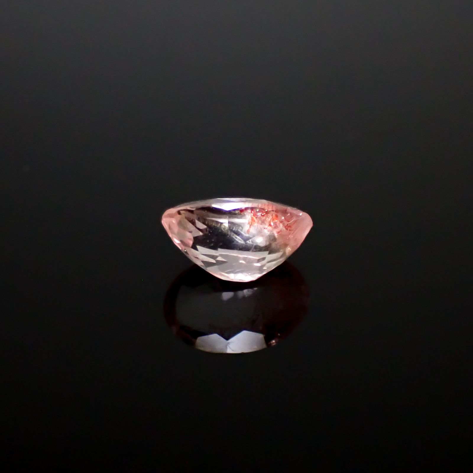ストロベリークォーツ カザフスタン産 0.84ct [250330032]7.5x5.2mm前後
