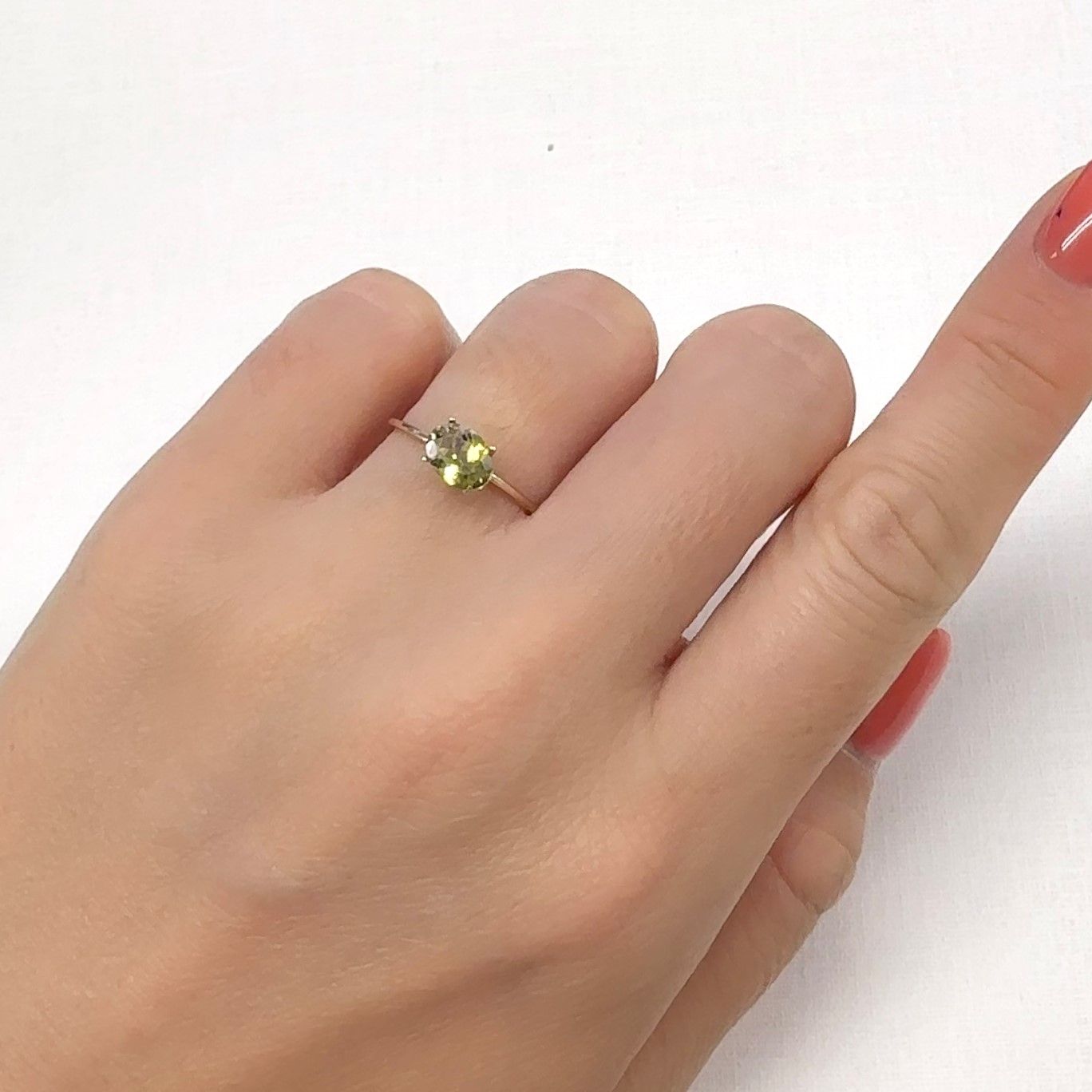 イエロートルマリン ブラジル産 0.78ct[240929019]7x5.1mm前後