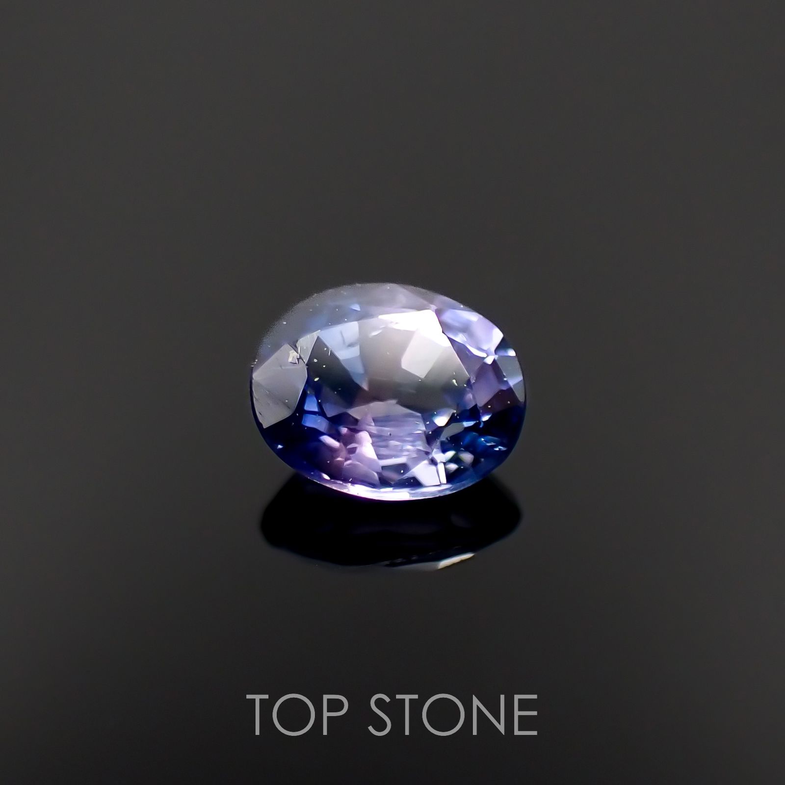 バイカラーサファイア(宝石名サファイア)マダガスカル/タンザニア産 0.28ct 識別済[230320906]4.1x3.4mm前後