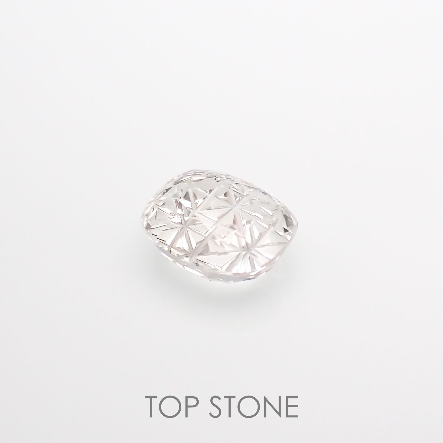 ◇甲州貴石切子Plus Three◇フェナカイト カード付き(宝石名ホワイト・フェナカイト)ブラジル産 3.02ct 識別済[220616061]10x8mm前後