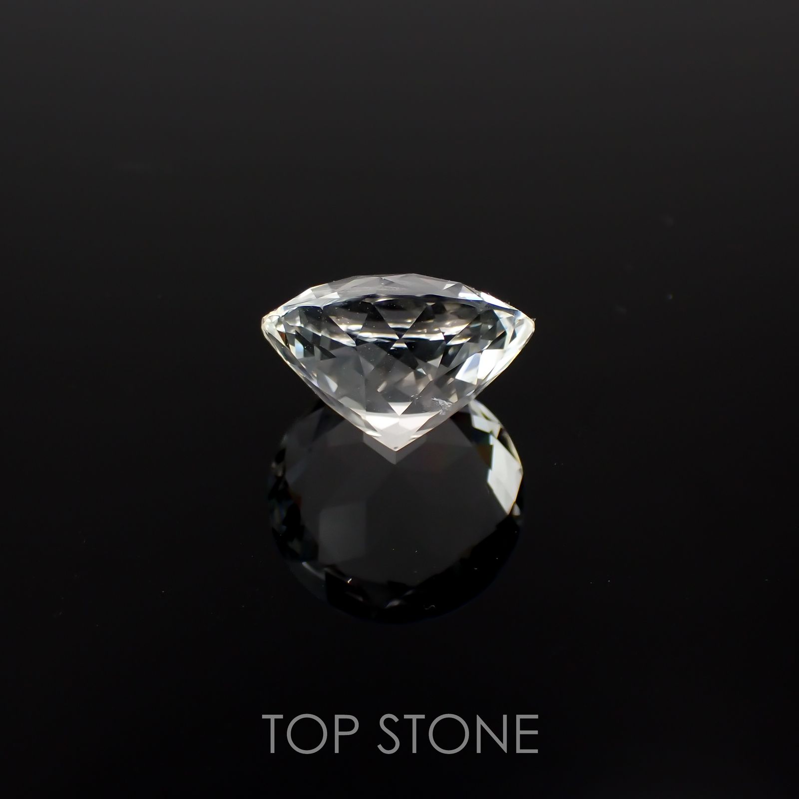 オーソクレース(宝石名ホワイト・オーソクレース)マダガスカル産 12.863ct ソ付(彩珠)[221018931]16.5x16.5mm前後