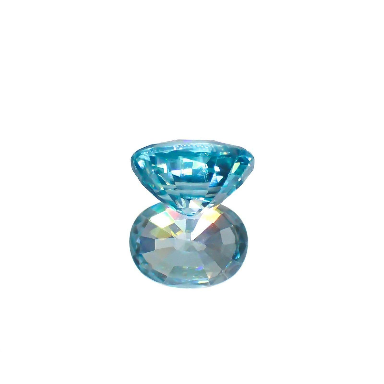 ブルージルコン カンボジア産 2.34ct / 8x6.1mm前後 [221018654]