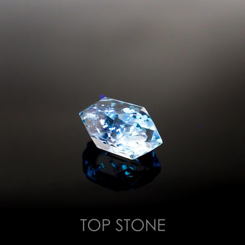 オイルインクォーツ パキスタン産 ルース 3.37ct[210911447]11.9×8mm前後
