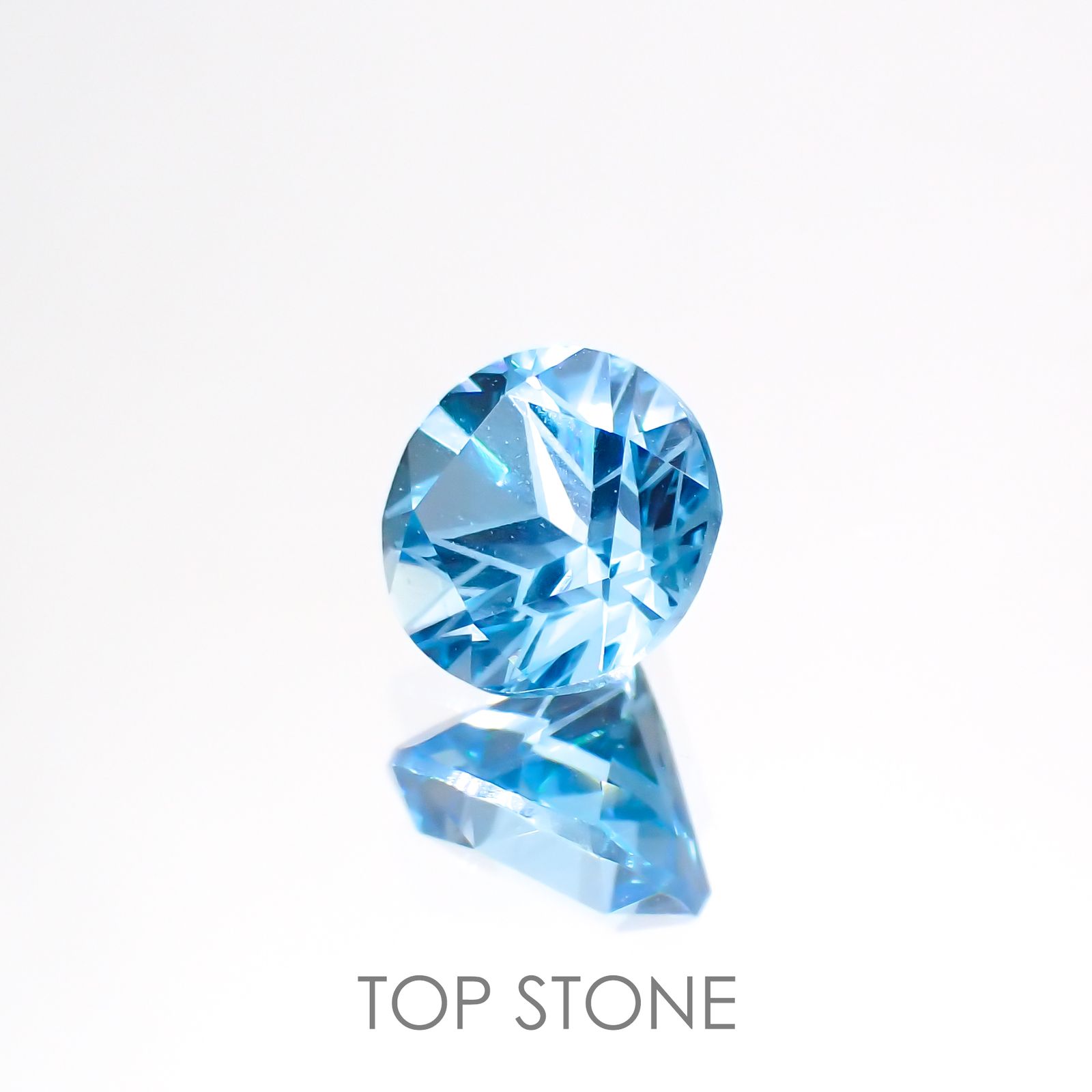 ◇特殊カット◇スイスブルートパーズ(宝石名ブルー・トパーズ) ブラジル産 1.09ct 識別済[211013013]6×6mm前後