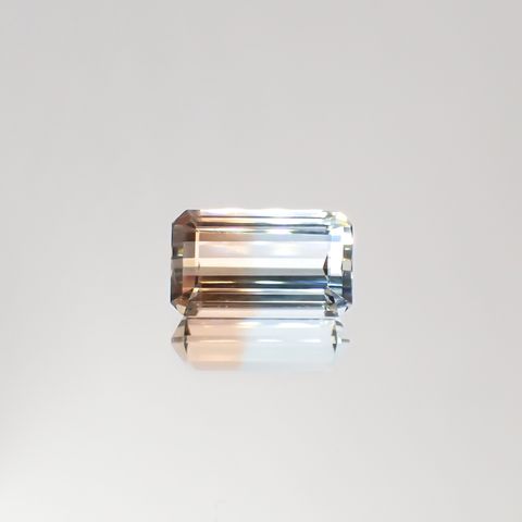 バイカラートパーズ ウクライナ産 5.49ct[231224895]12.2x7.1mm前後