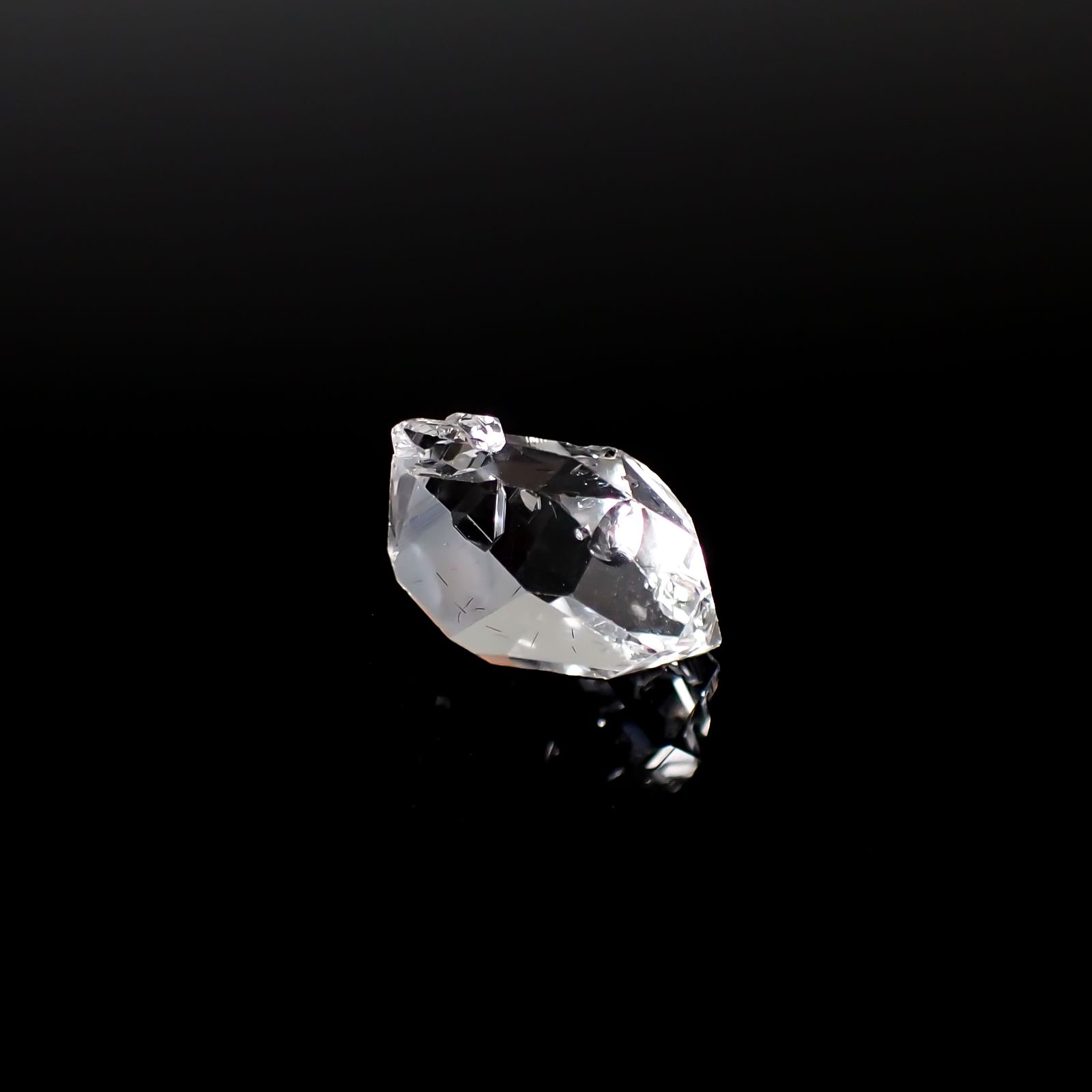 ハーキマーダイヤモンド 原石 アメリカ・ニューヨーク州産 2.65ct[240628449]11.8x7.5mm前後