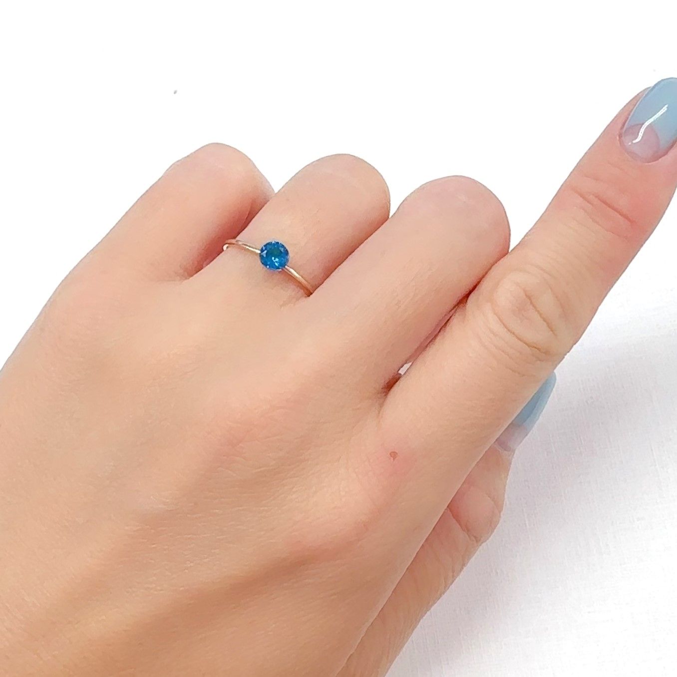 ディープブルーアパタイト マダガスカル産 0.32ct[240828635]4.6x4.5mm前後