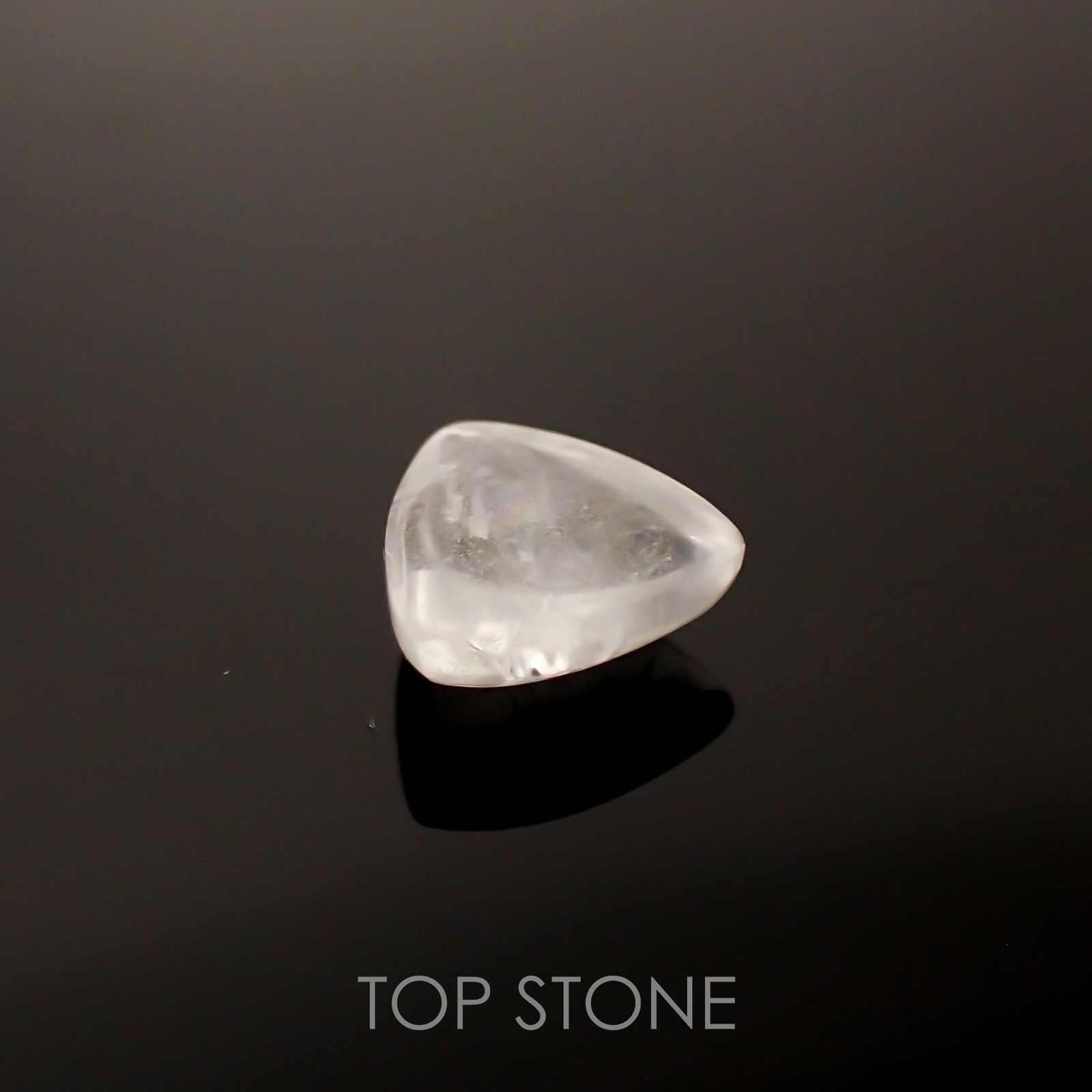 フェナカイト(宝石名フェナカイト) ブラジル産 0.66ct 識別済[210812697]6×5.8mm前後