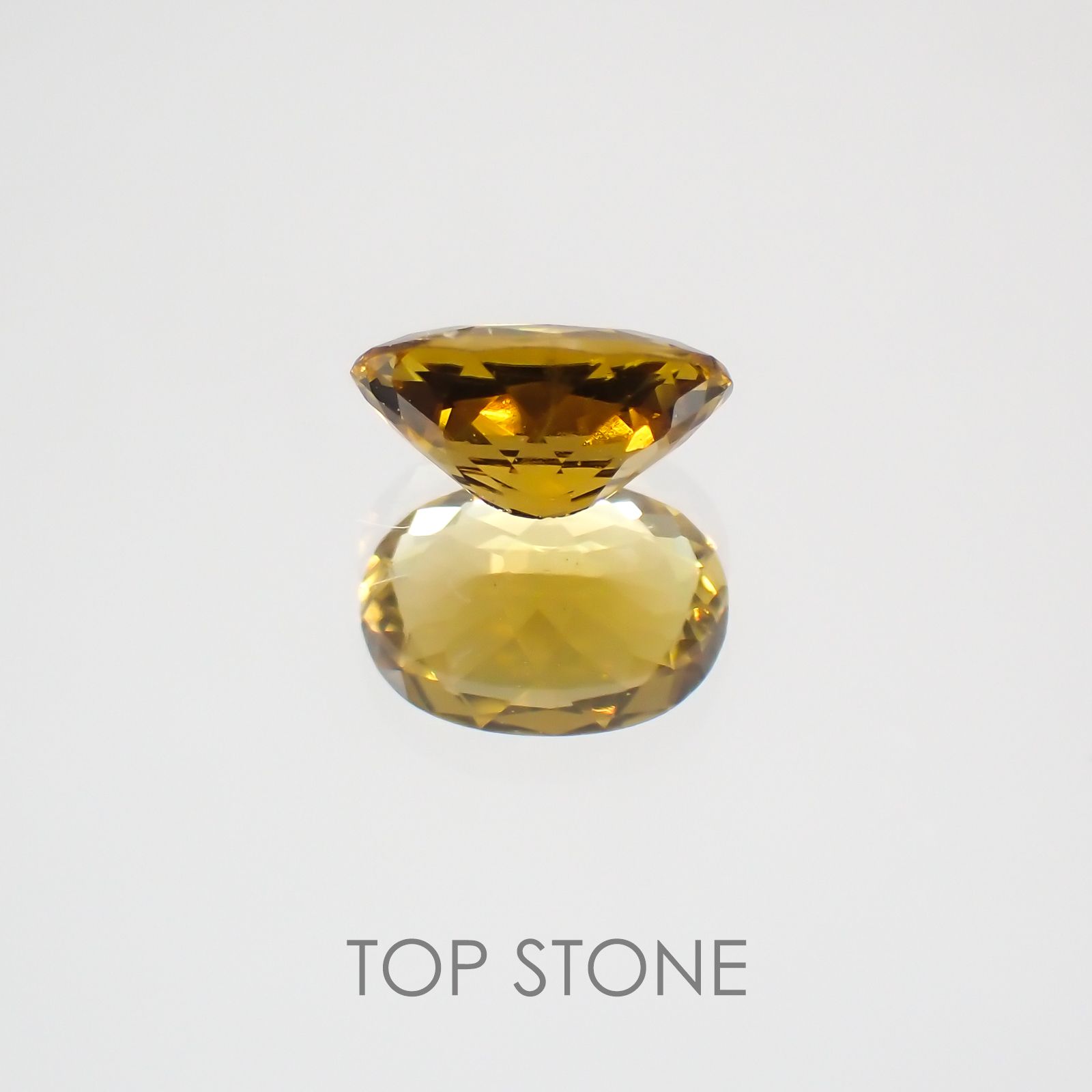 コンドロダイト パキスタン産 ルース 0.588ct  ソーティング付き[21019591]6.4×4.5mm前後
