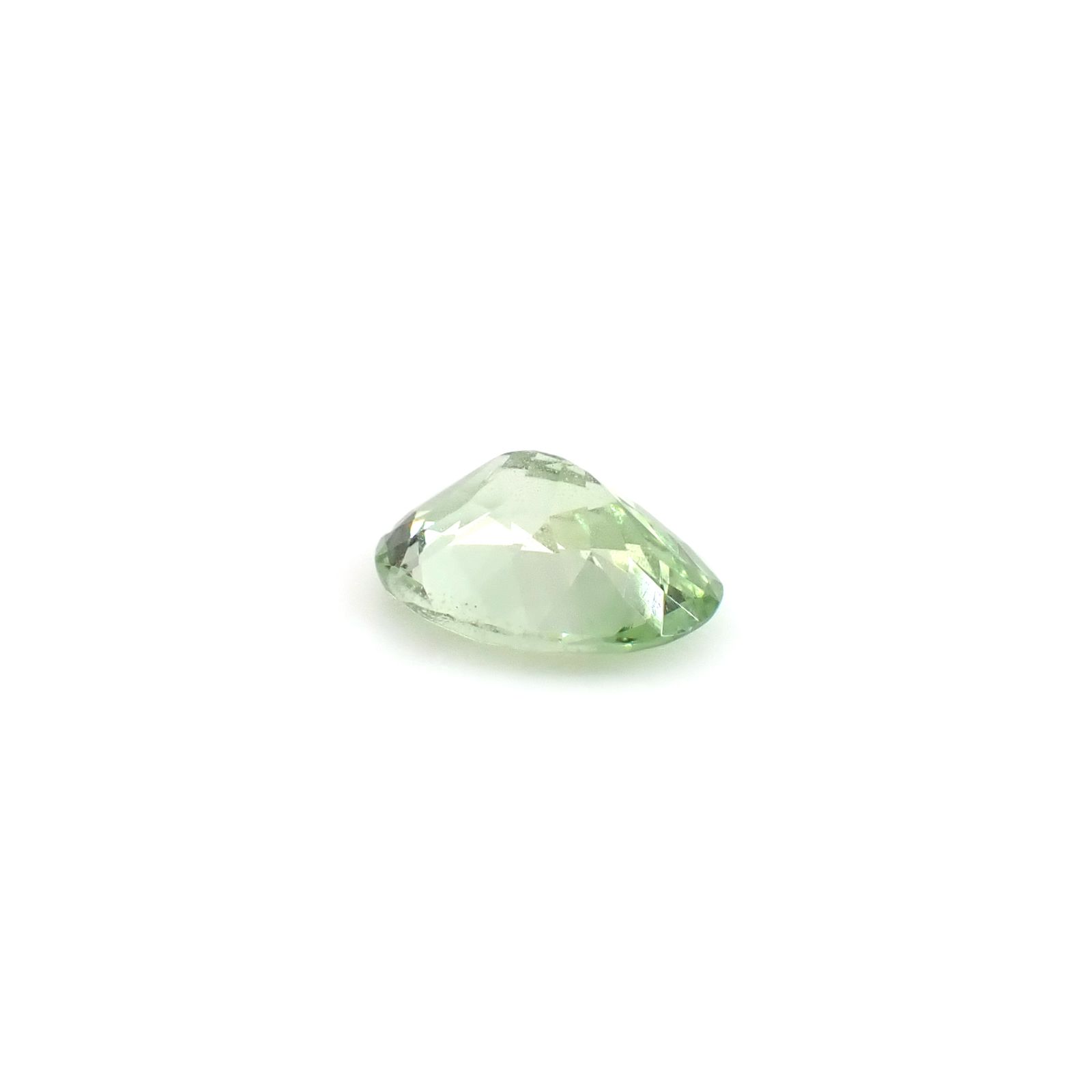 ミントガーネット タンザニア産 0.65ct / 6.4x4.7mm前後 [260932676]