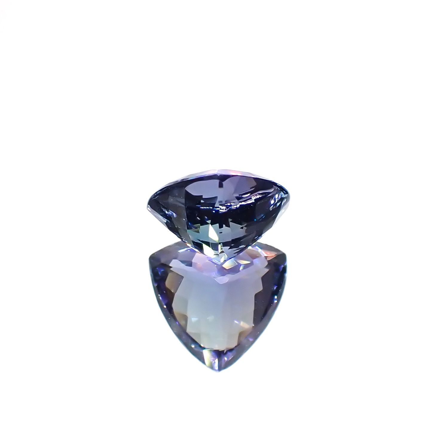 バイカラータンザナイト(宝石名タンザナイト)タンザニア産 1.68ct 識別済[231224810]7.8x7.7mm前後