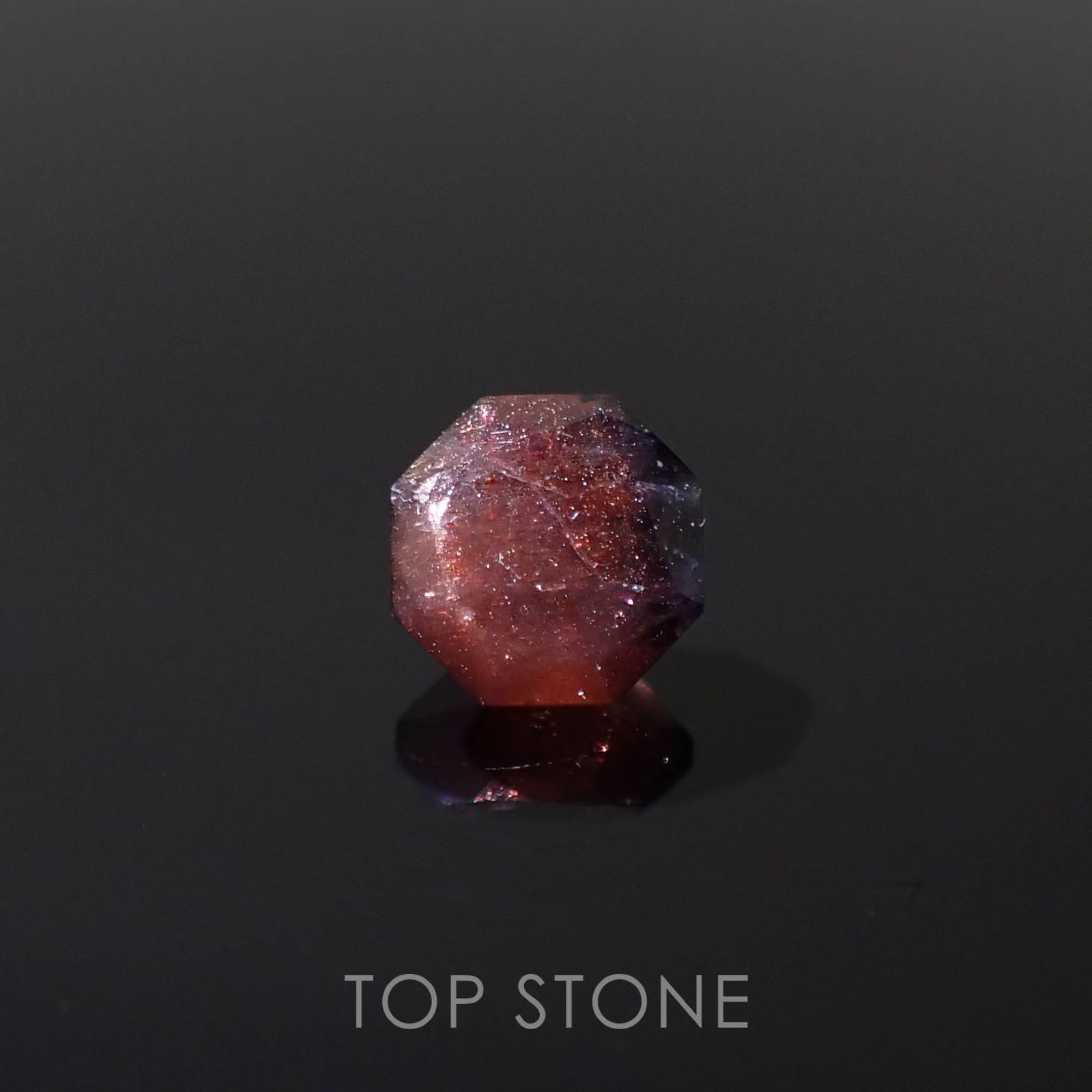 ◇オクタゴンカット◇ブラッドショットアイオライト インド産 0.99ct[230320941]6.1x6.1mm前後