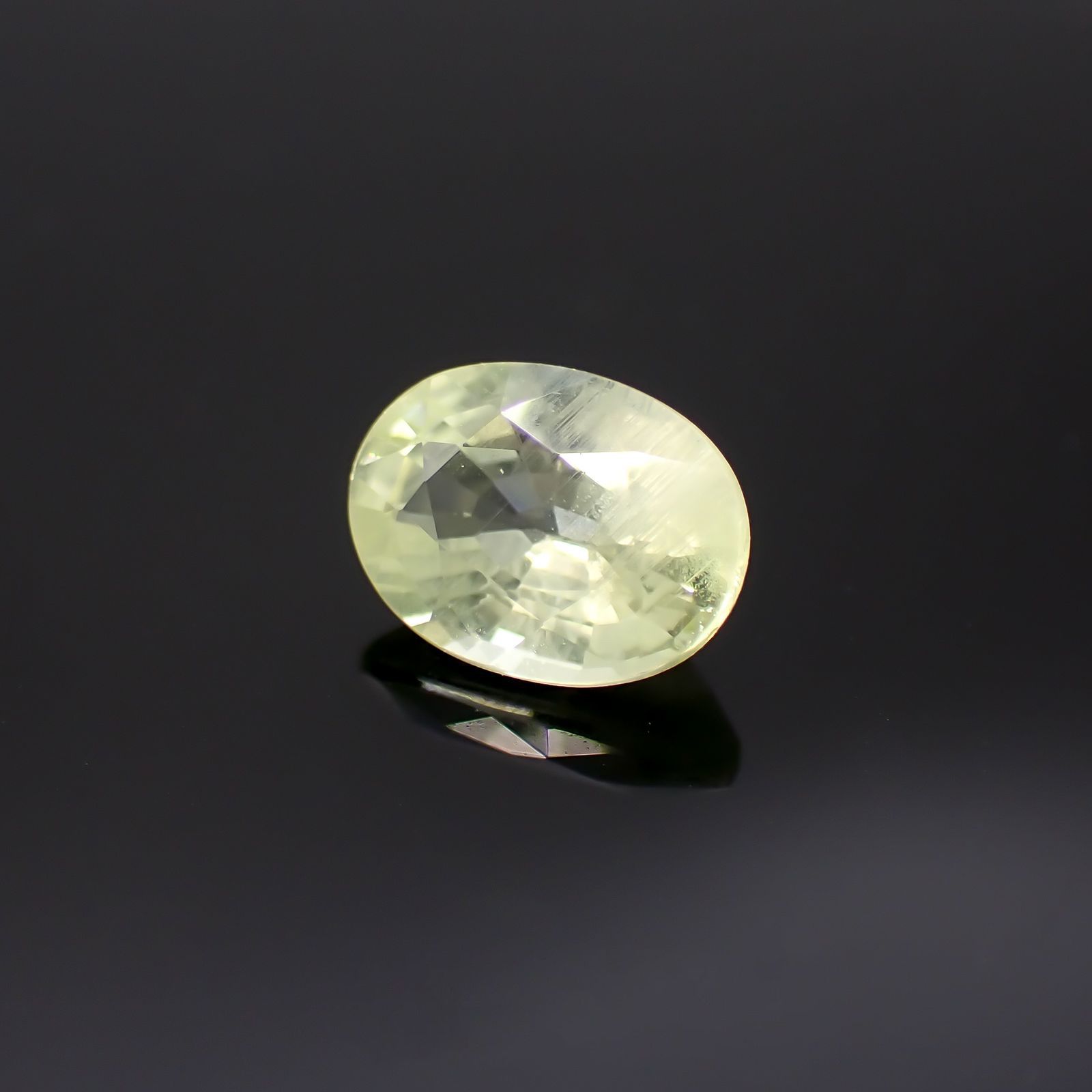 クリソベリル(宝石名クリソベリル)マダガスカル産 1.00ct 識別済[220817453]7.1x5.2mm前後