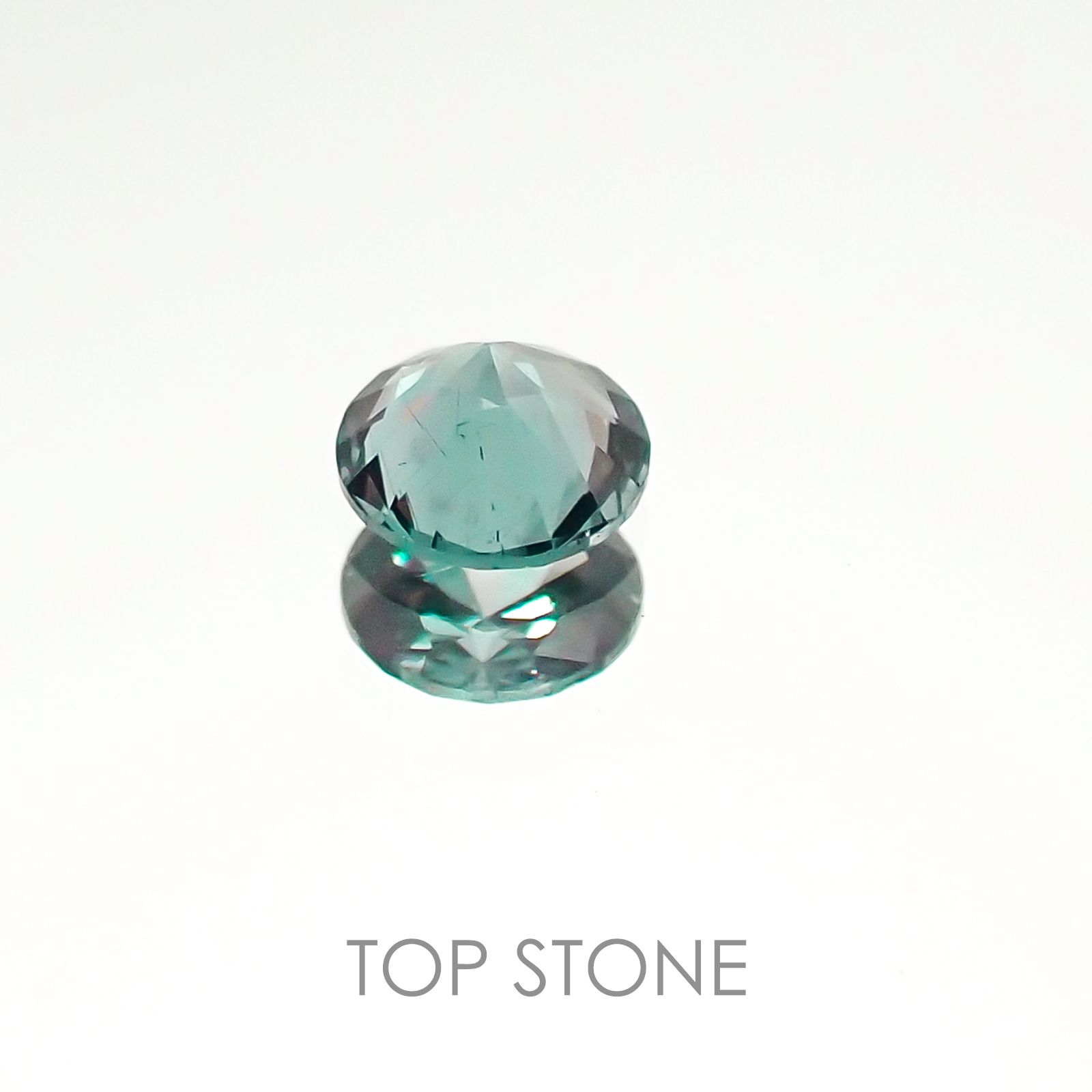 カラーチェンジガーネット(アレキタイプ) マダガスカル・ベキリー産 ルース 0.158ct[20106631]3.3×3.3mm前後
